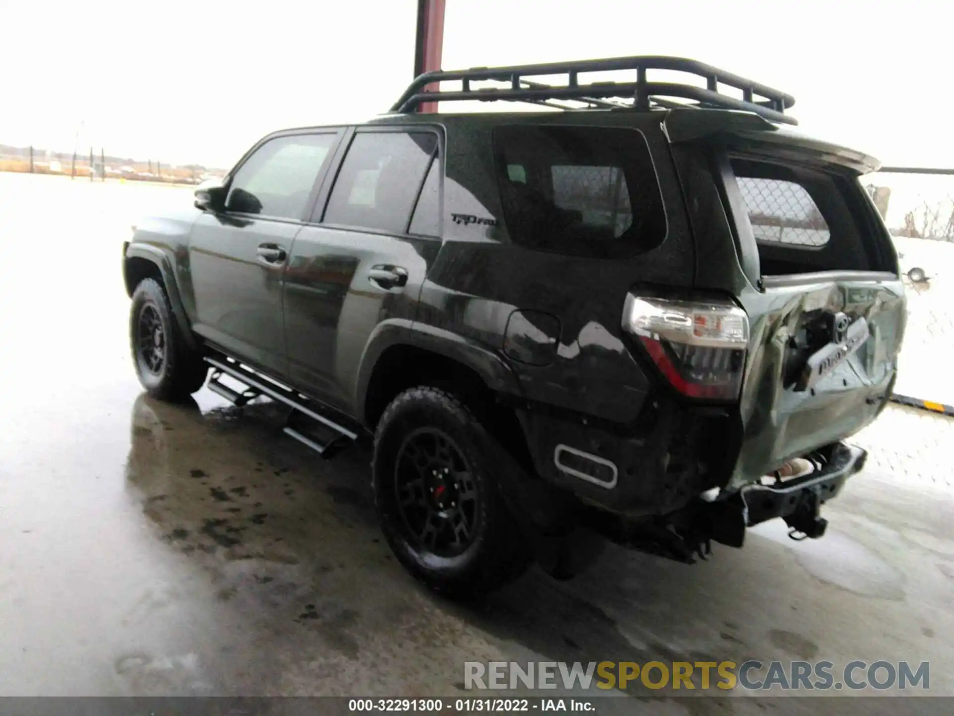 3 Фотография поврежденного автомобиля JTEBU5JR7L5782744 TOYOTA 4RUNNER 2020