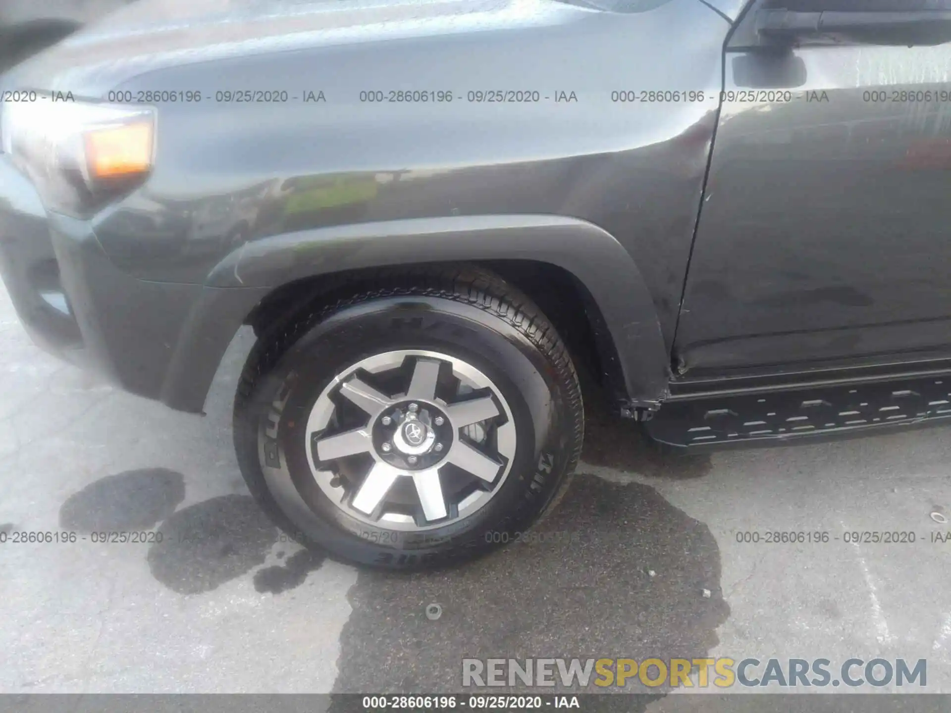 6 Photograph of a damaged car JTEBU5JR7L5783716 TOYOTA 4RUNNER 2020