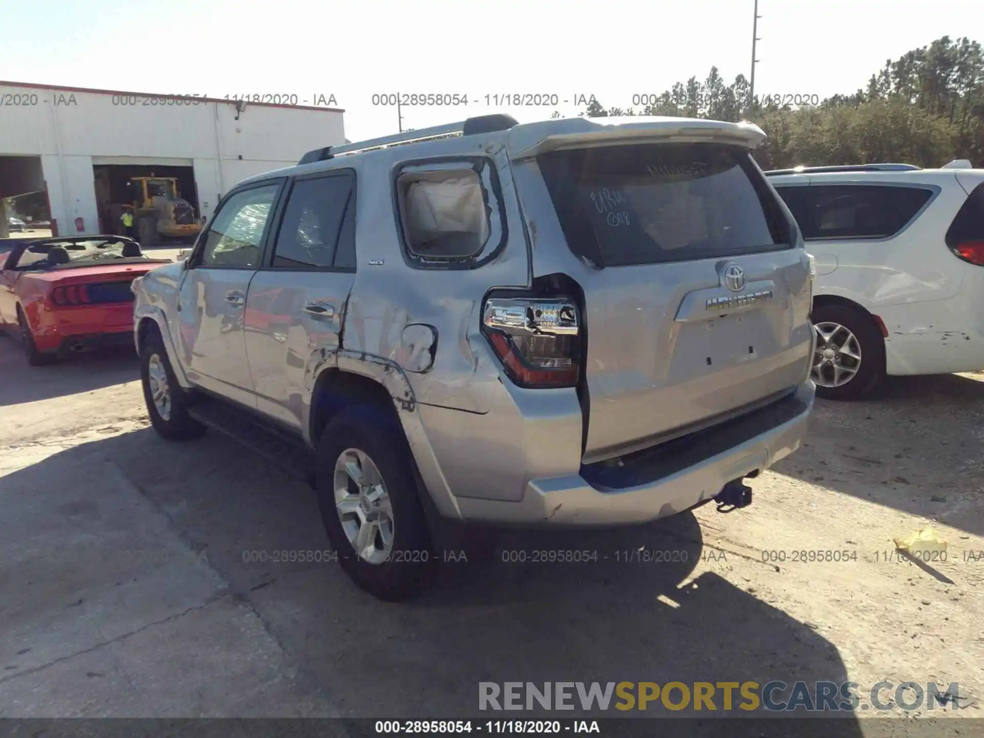 3 Photograph of a damaged car JTEBU5JR7L5784820 TOYOTA 4RUNNER 2020