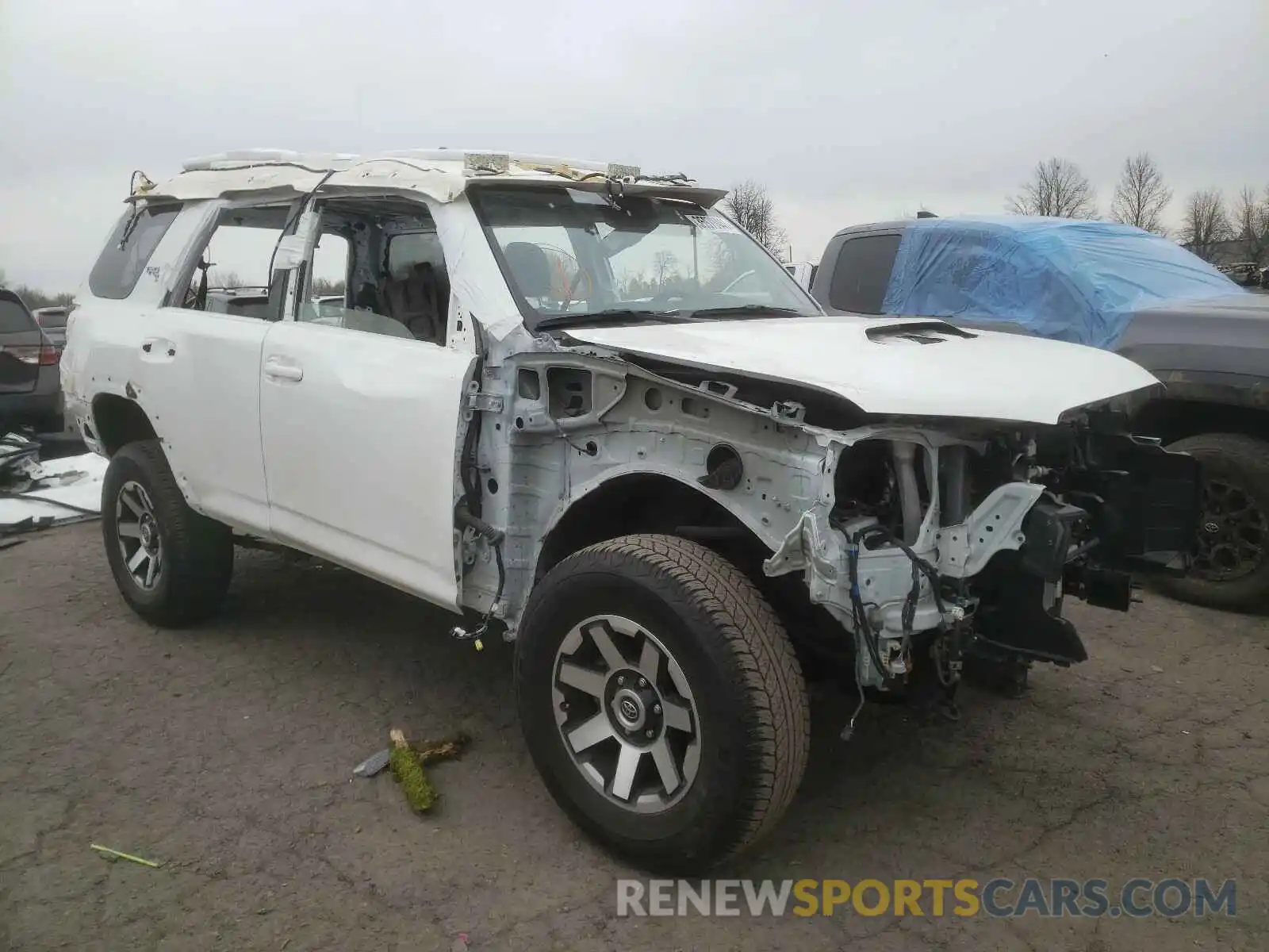 1 Photograph of a damaged car JTEBU5JR7L5786115 TOYOTA 4RUNNER 2020