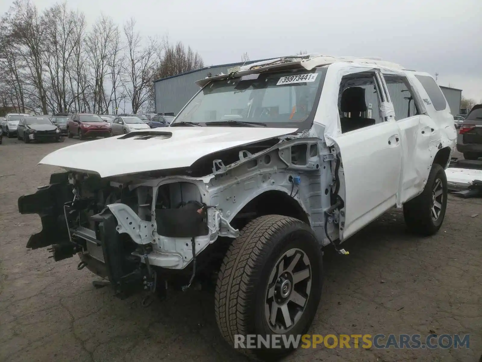 2 Photograph of a damaged car JTEBU5JR7L5786115 TOYOTA 4RUNNER 2020