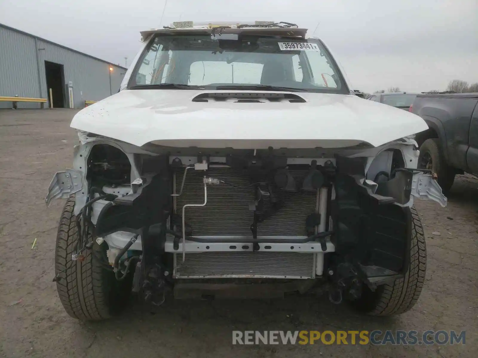 9 Photograph of a damaged car JTEBU5JR7L5786115 TOYOTA 4RUNNER 2020