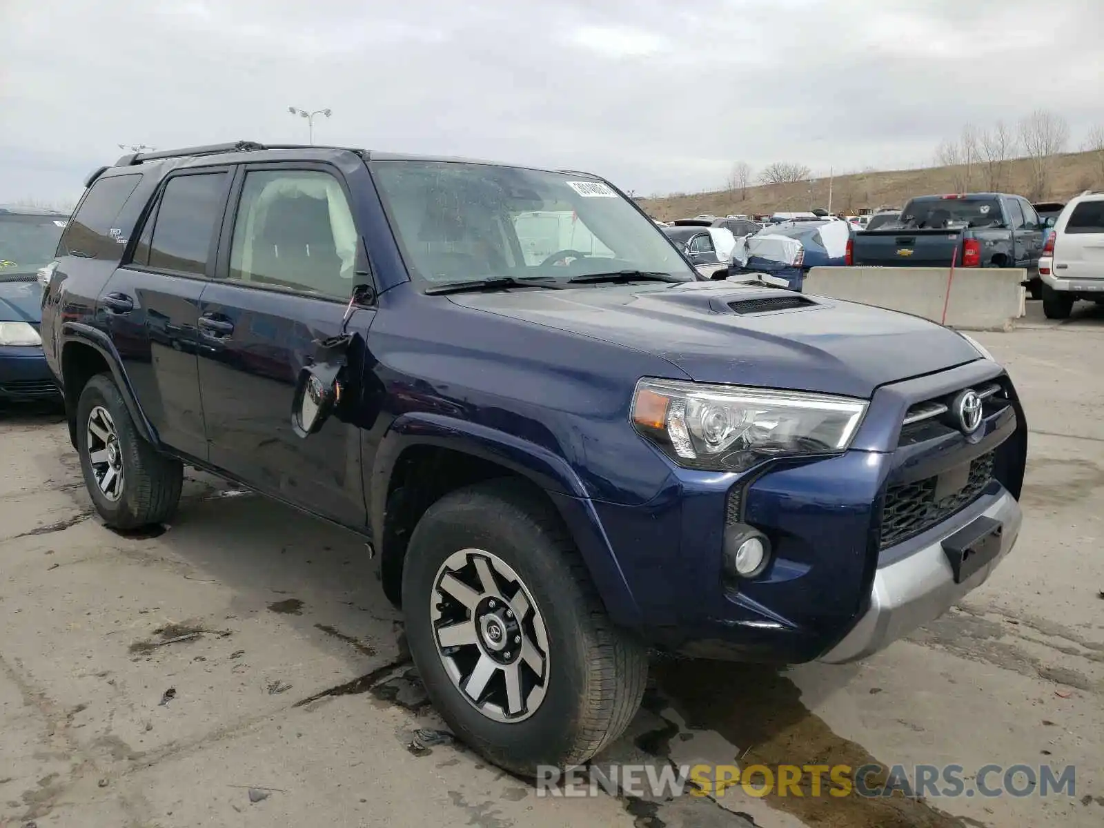 1 Фотография поврежденного автомобиля JTEBU5JR7L5793033 TOYOTA 4RUNNER 2020