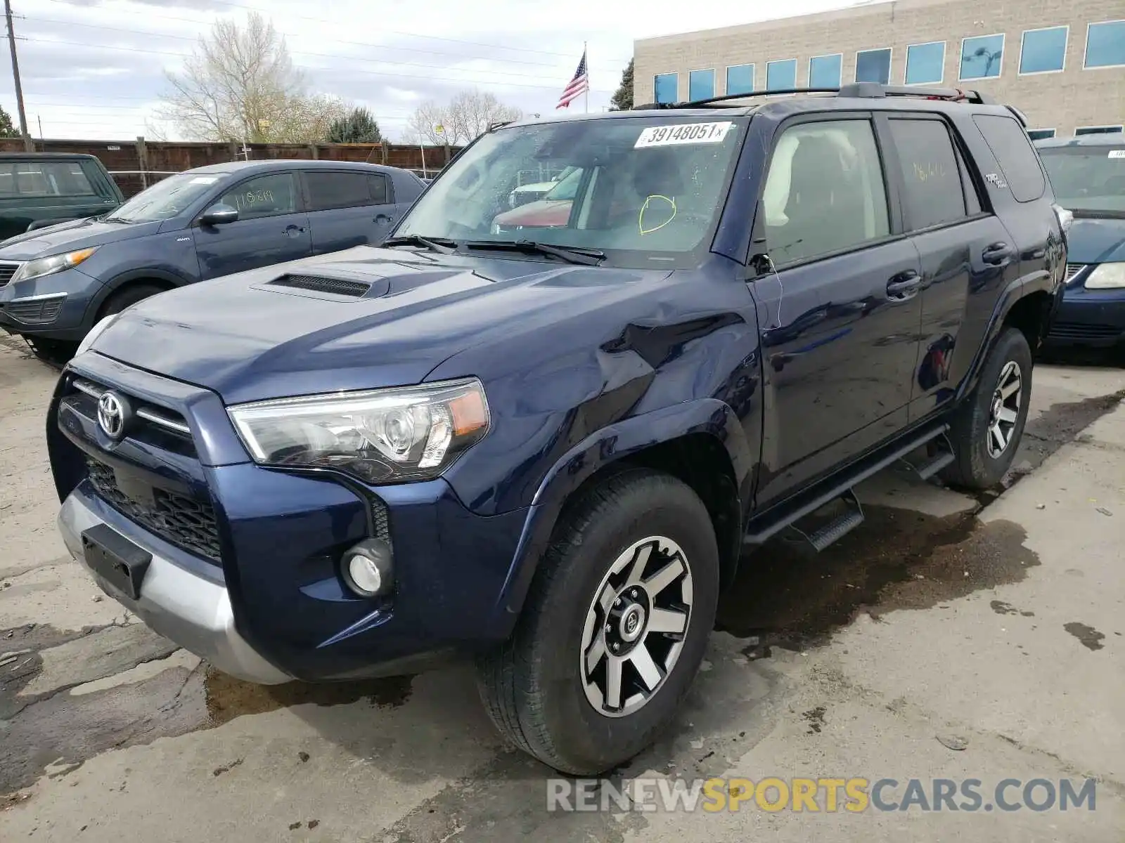 2 Photograph of a damaged car JTEBU5JR7L5793033 TOYOTA 4RUNNER 2020