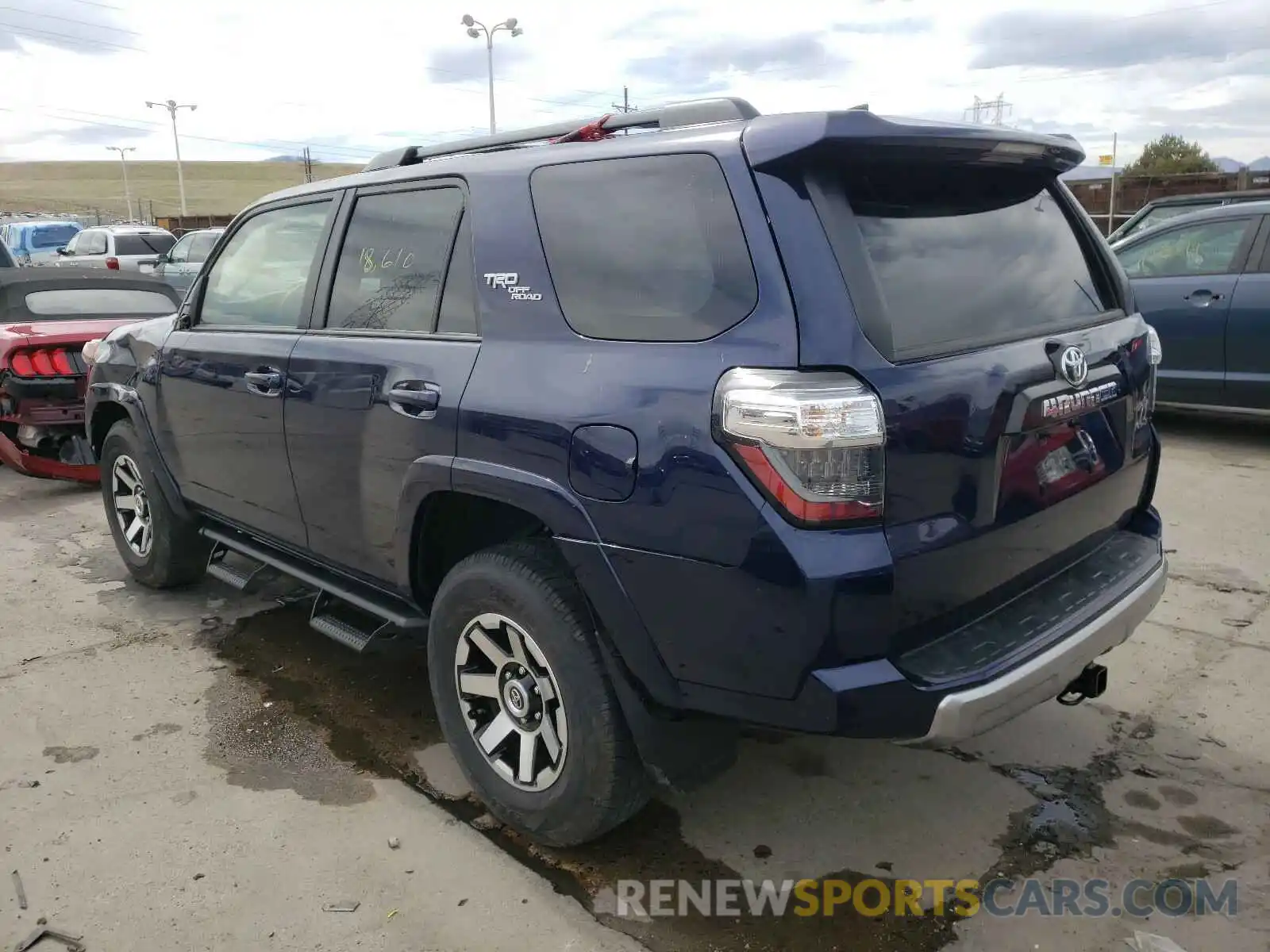 3 Photograph of a damaged car JTEBU5JR7L5793033 TOYOTA 4RUNNER 2020