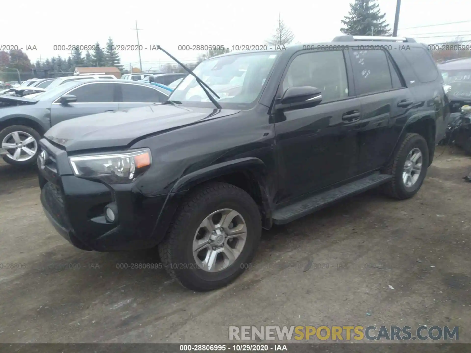 2 Photograph of a damaged car JTEBU5JR7L5796577 TOYOTA 4RUNNER 2020