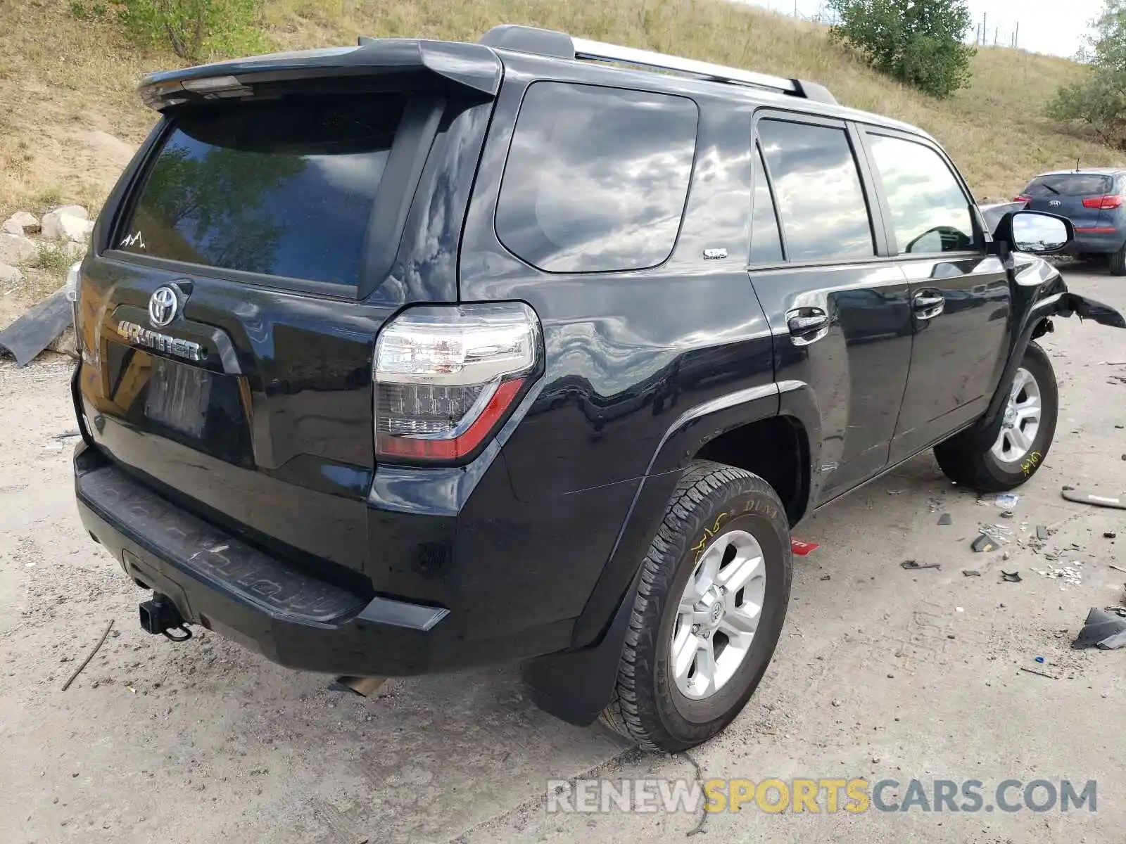 4 Фотография поврежденного автомобиля JTEBU5JR7L5798698 TOYOTA 4RUNNER 2020