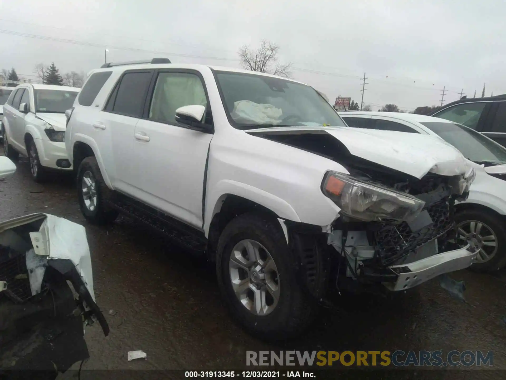 1 Photograph of a damaged car JTEBU5JR7L5799589 TOYOTA 4RUNNER 2020