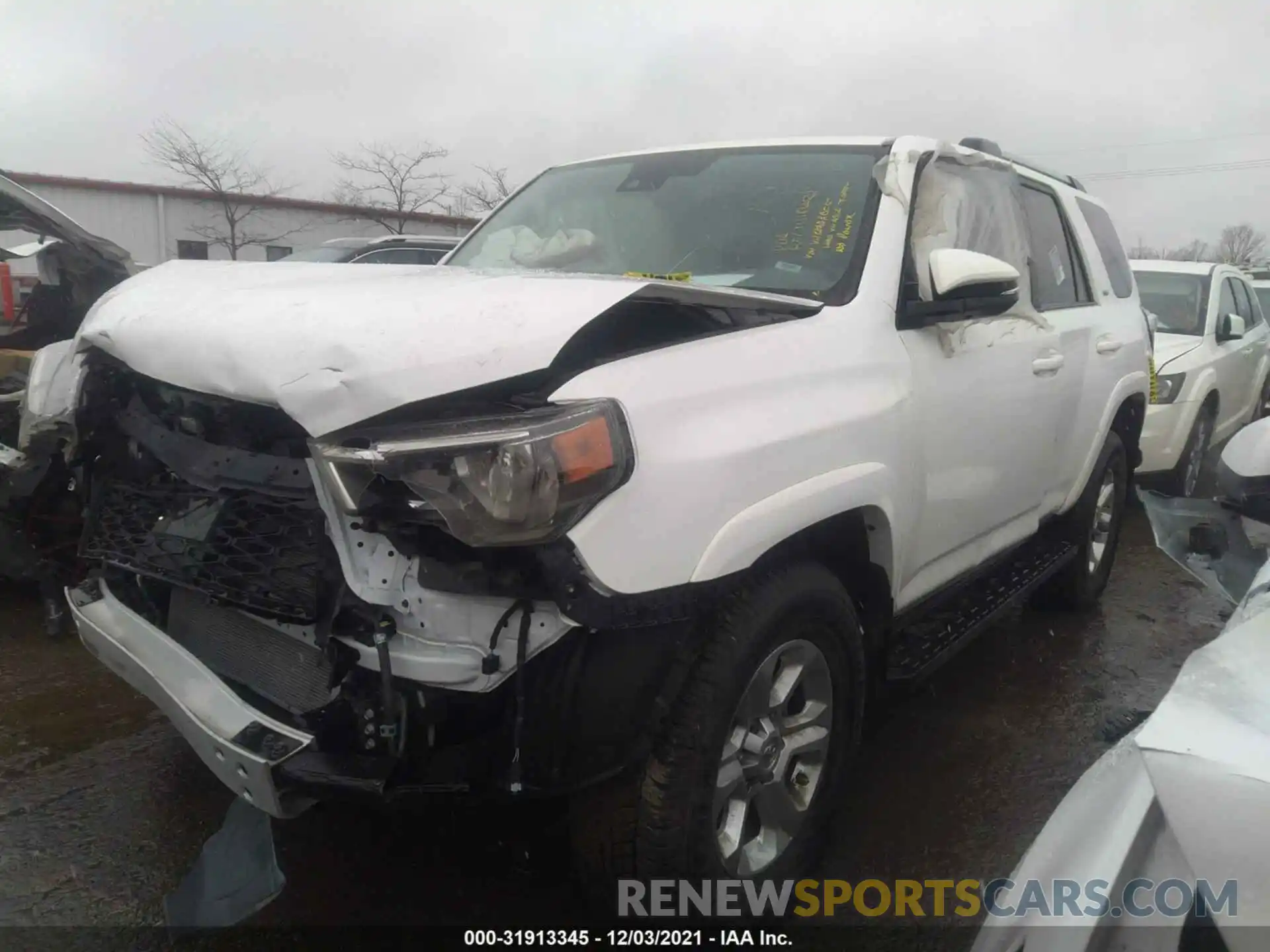 2 Photograph of a damaged car JTEBU5JR7L5799589 TOYOTA 4RUNNER 2020