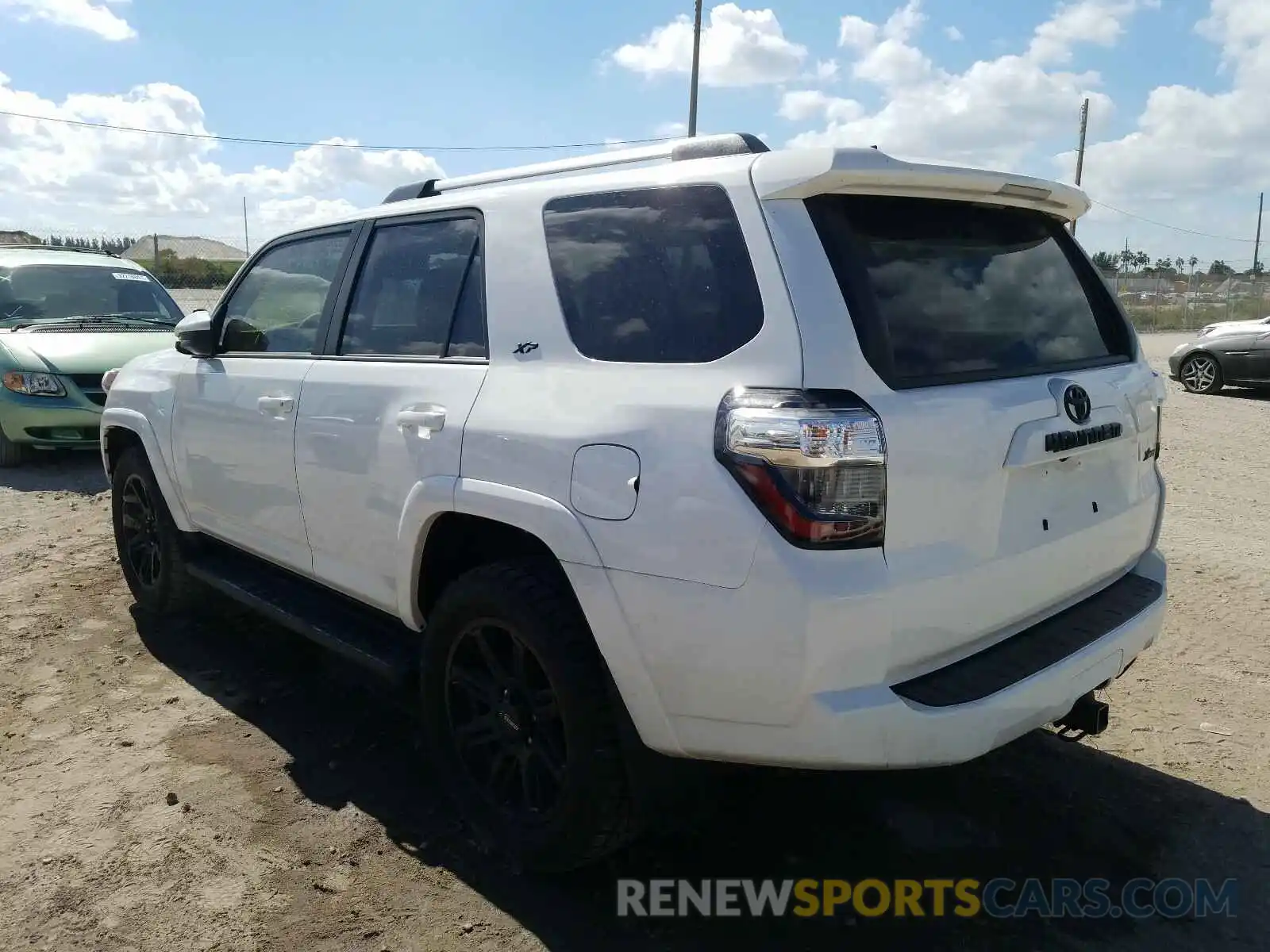 3 Photograph of a damaged car JTEBU5JR7L5800353 TOYOTA 4RUNNER 2020