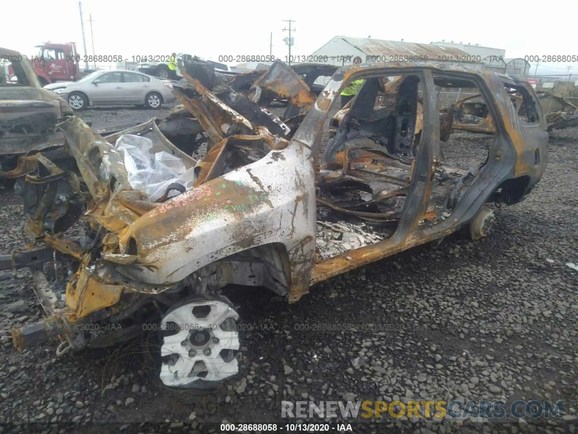 2 Photograph of a damaged car JTEBU5JR7L5802152 TOYOTA 4RUNNER 2020