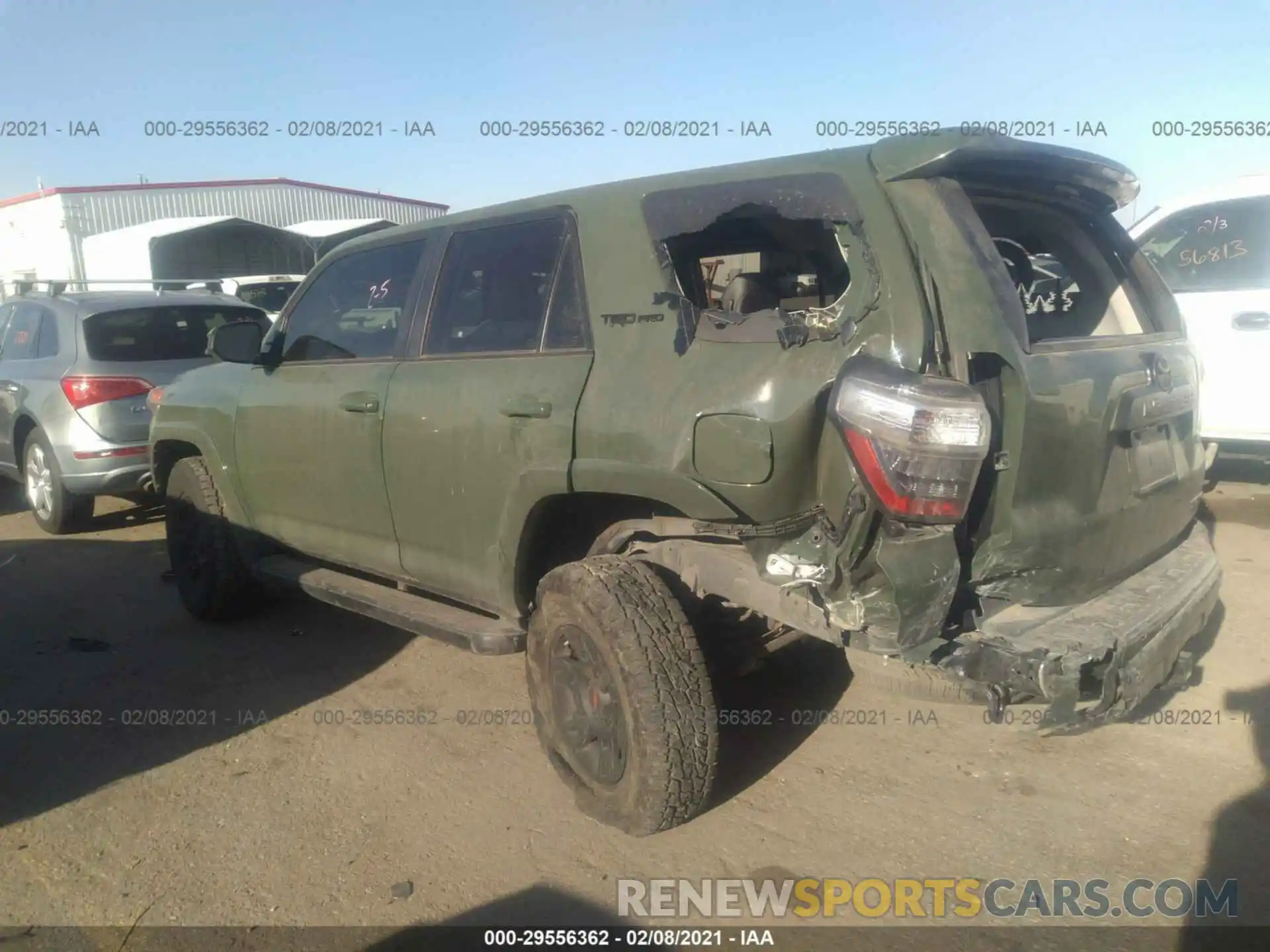 3 Фотография поврежденного автомобиля JTEBU5JR7L5822059 TOYOTA 4RUNNER 2020