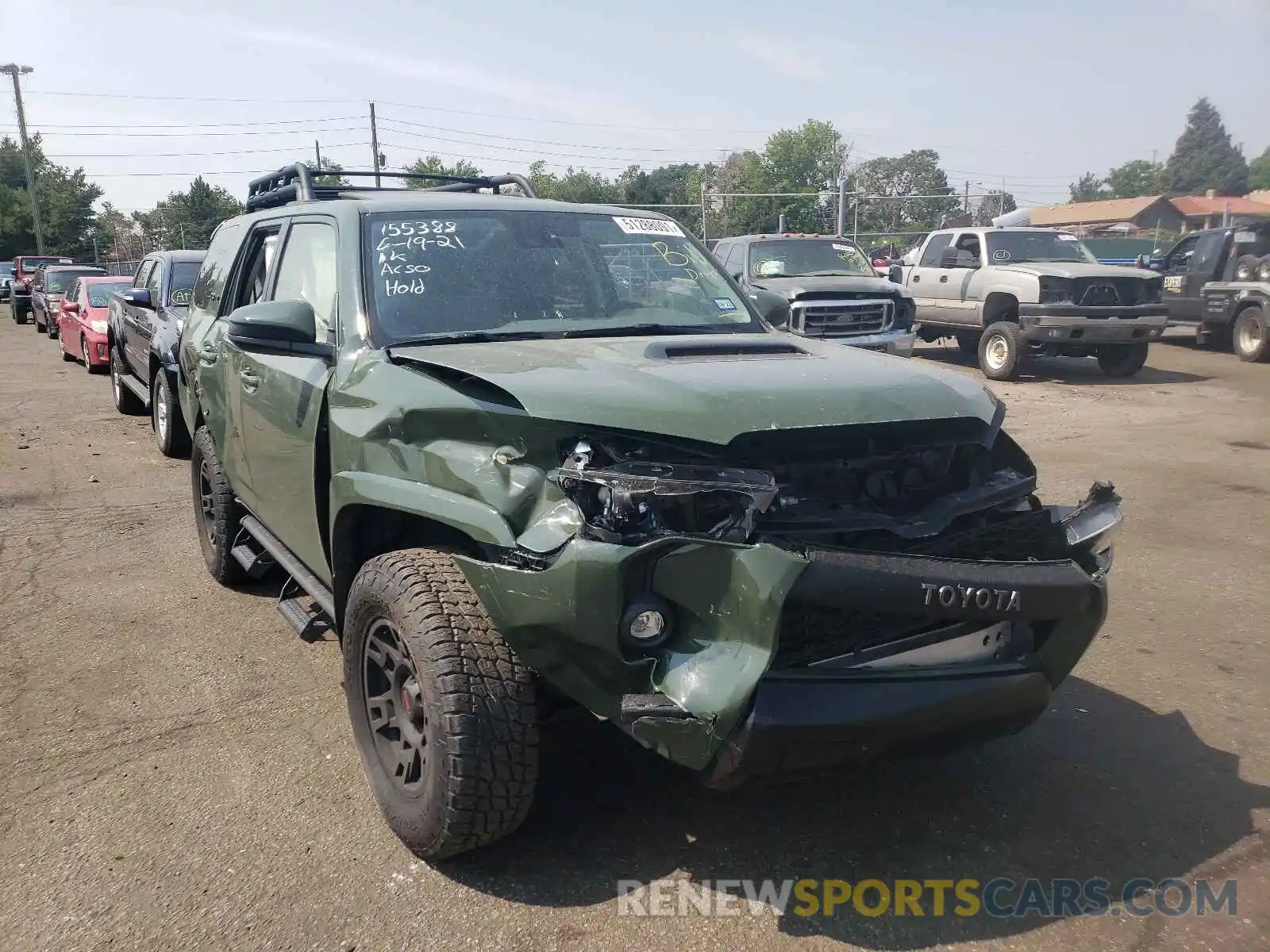 1 Photograph of a damaged car JTEBU5JR7L5828895 TOYOTA 4RUNNER 2020