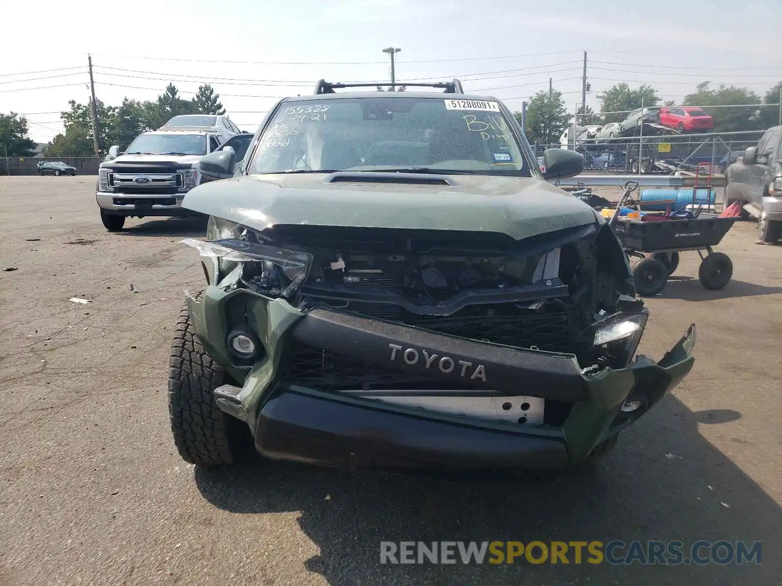 9 Photograph of a damaged car JTEBU5JR7L5828895 TOYOTA 4RUNNER 2020