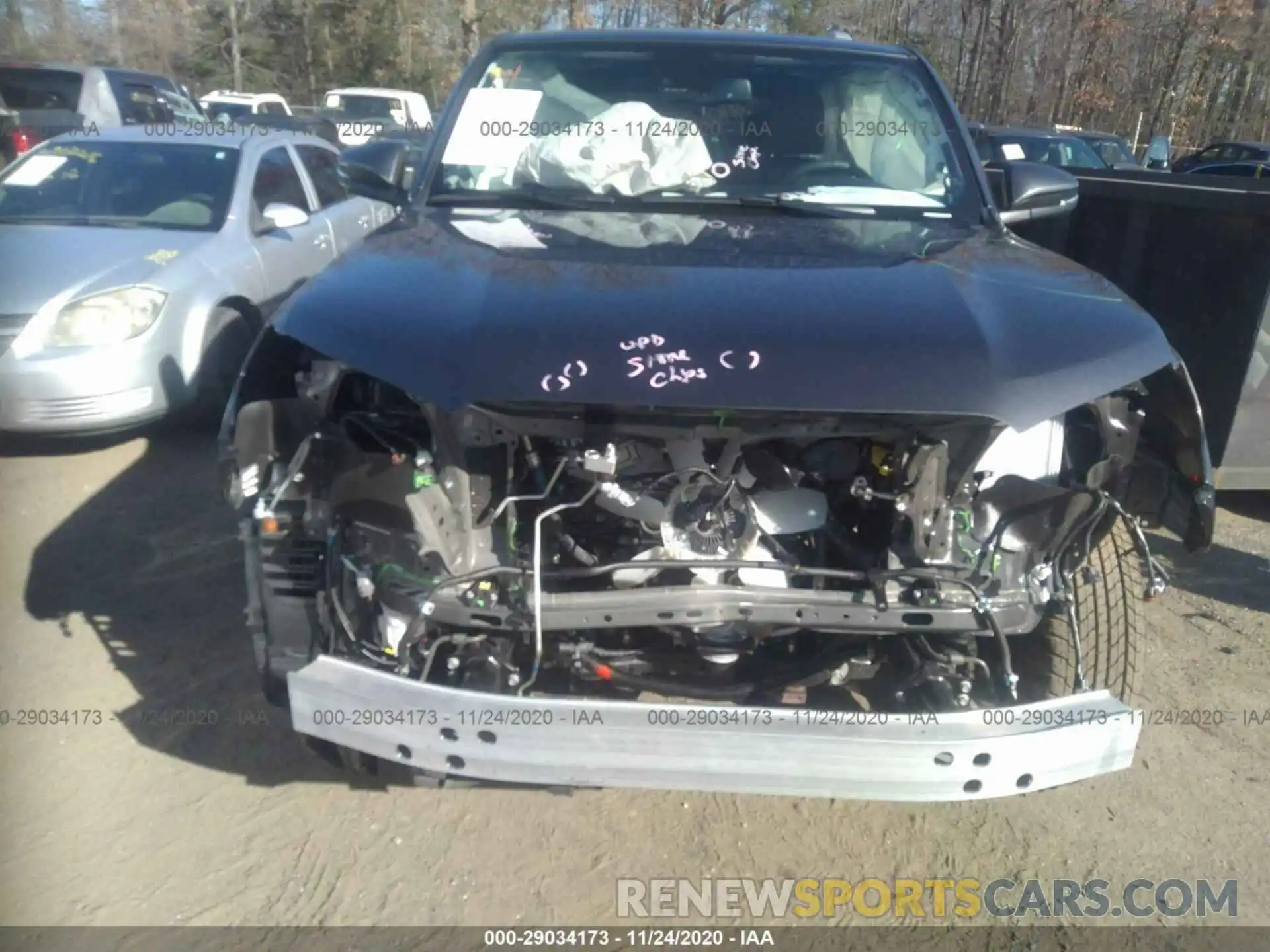 6 Photograph of a damaged car JTEBU5JR7L5832557 TOYOTA 4RUNNER 2020