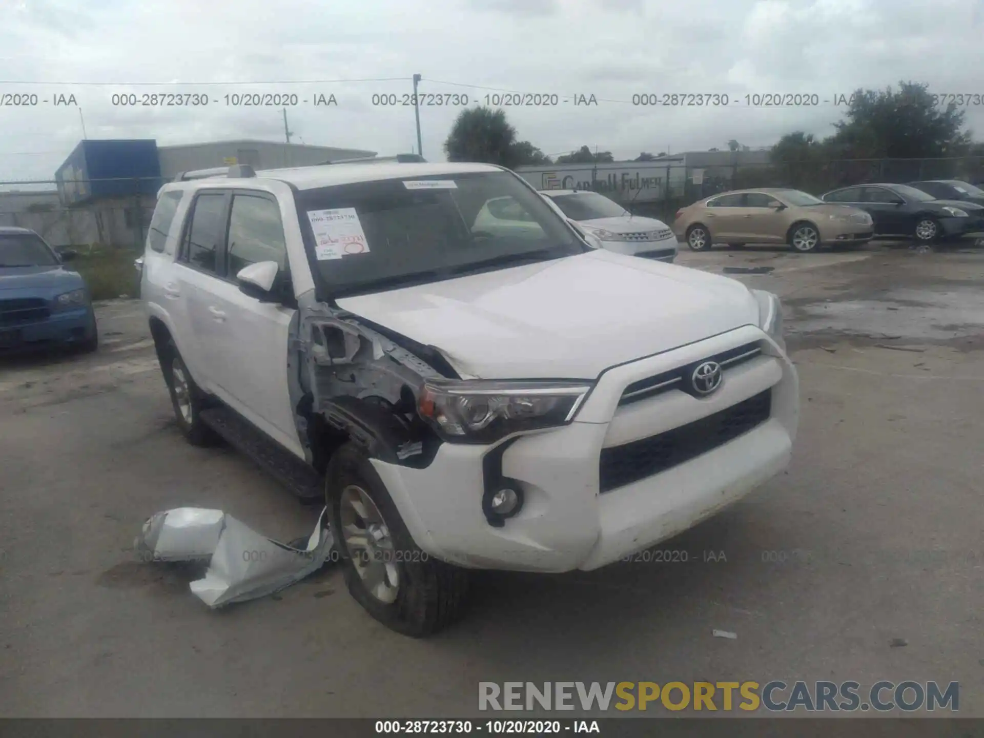 1 Photograph of a damaged car JTEBU5JR8L5737635 TOYOTA 4RUNNER 2020