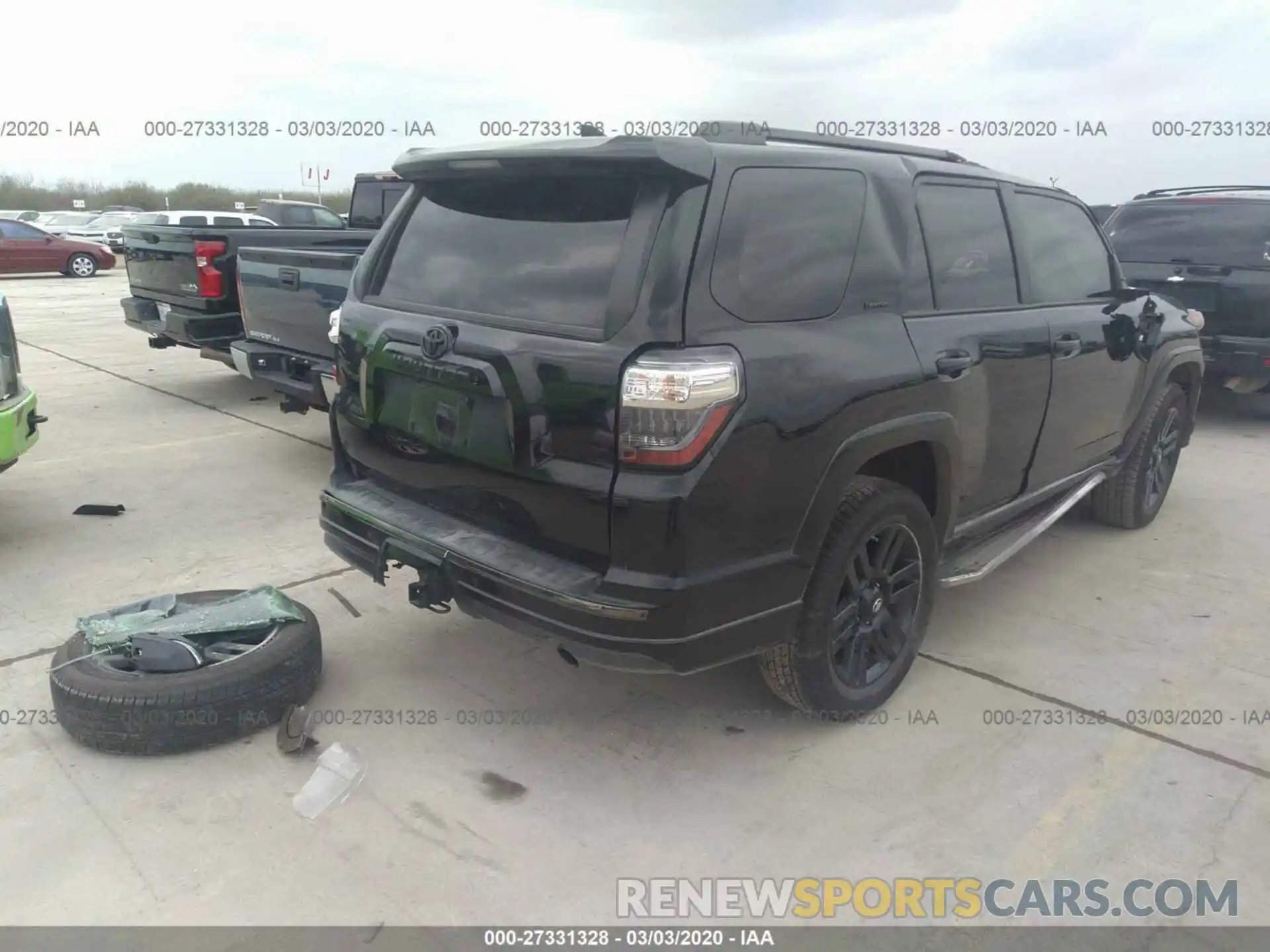 4 Photograph of a damaged car JTEBU5JR8L5738994 TOYOTA 4RUNNER 2020