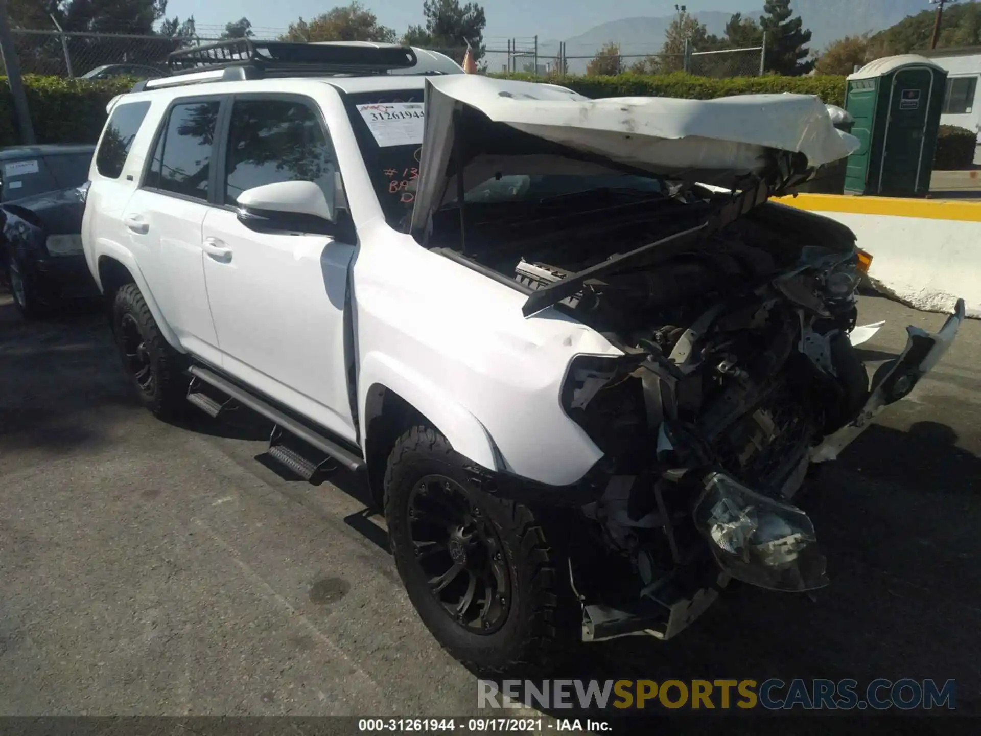 1 Photograph of a damaged car JTEBU5JR8L5745296 TOYOTA 4RUNNER 2020