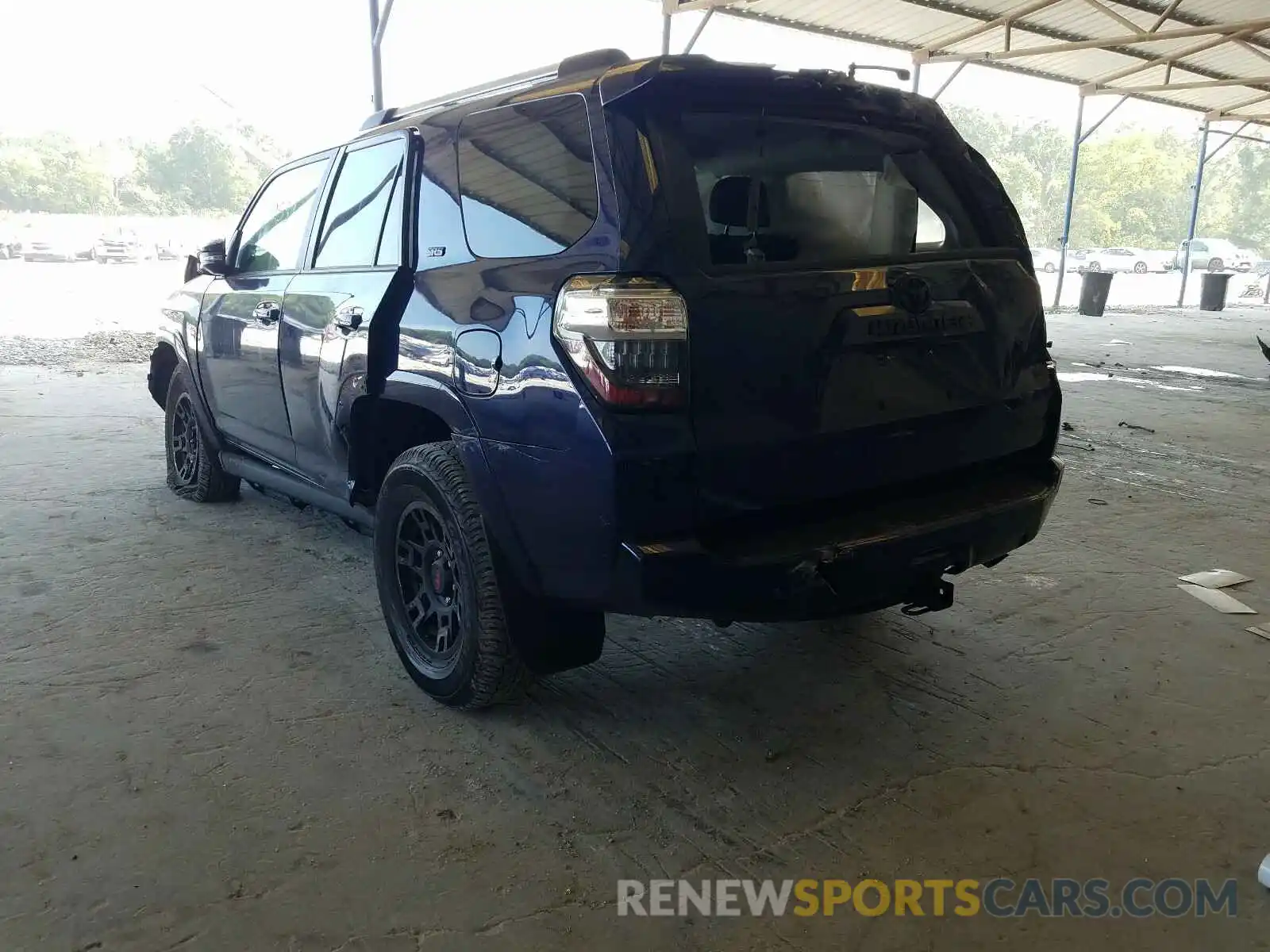 3 Photograph of a damaged car JTEBU5JR8L5756282 TOYOTA 4RUNNER 2020