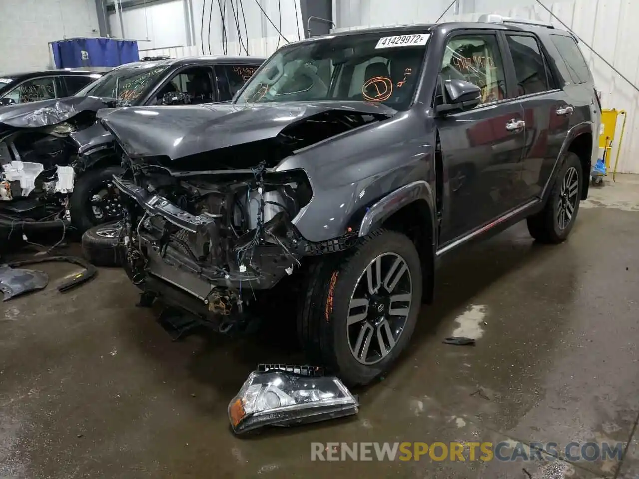 2 Photograph of a damaged car JTEBU5JR8L5770540 TOYOTA 4RUNNER 2020