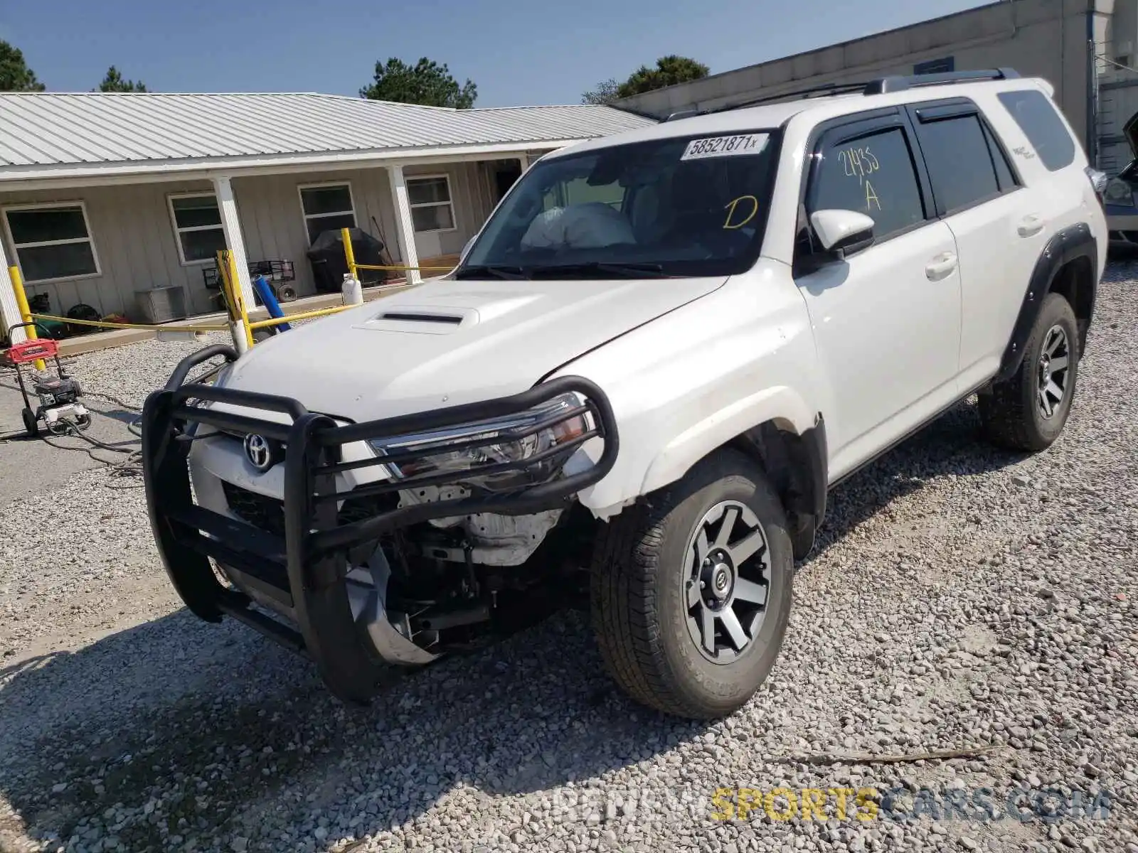 2 Photograph of a damaged car JTEBU5JR8L5774278 TOYOTA 4RUNNER 2020