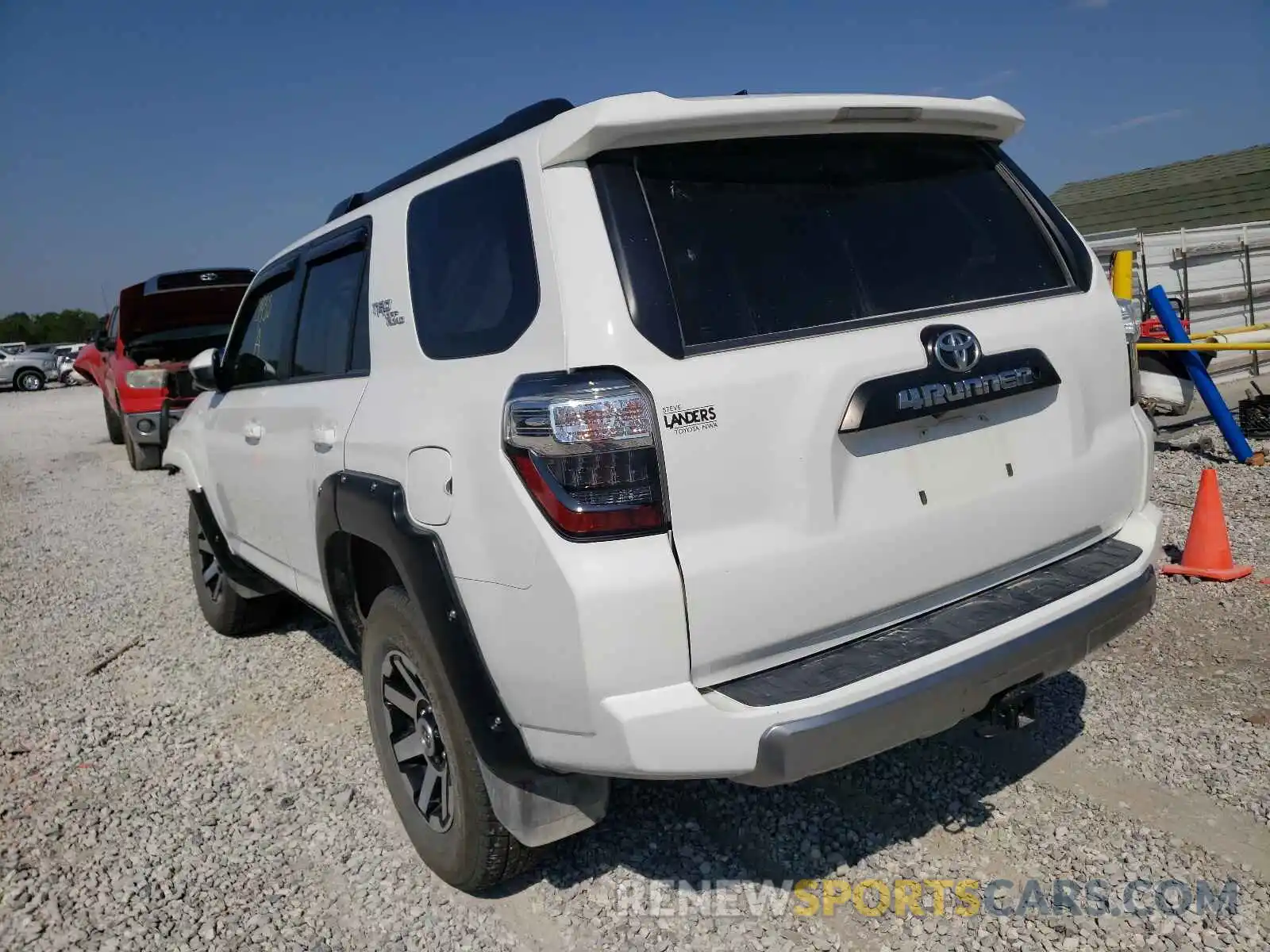 3 Photograph of a damaged car JTEBU5JR8L5774278 TOYOTA 4RUNNER 2020