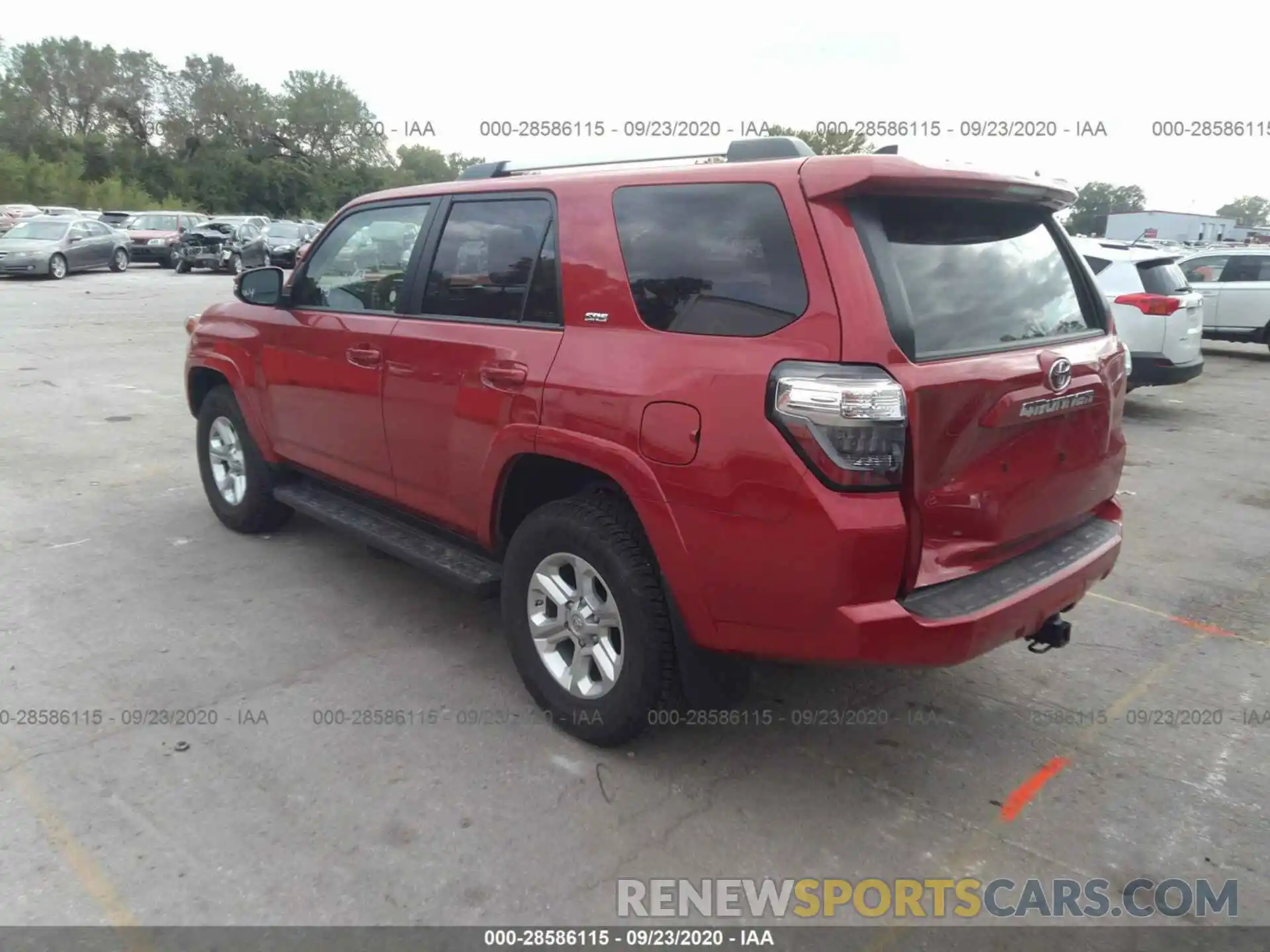 3 Фотография поврежденного автомобиля JTEBU5JR8L5777567 TOYOTA 4RUNNER 2020