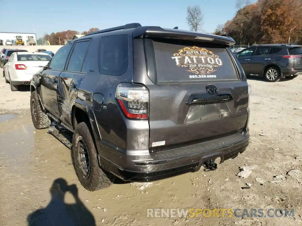 3 Photograph of a damaged car JTEBU5JR8L5784647 TOYOTA 4RUNNER 2020