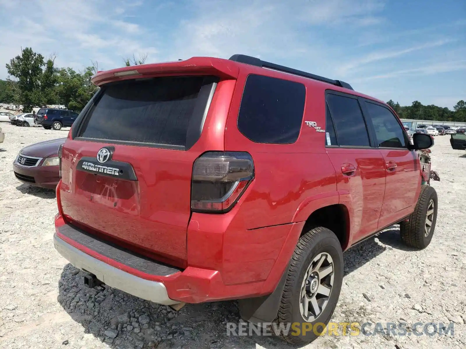 4 Photograph of a damaged car JTEBU5JR8L5784695 TOYOTA 4RUNNER 2020