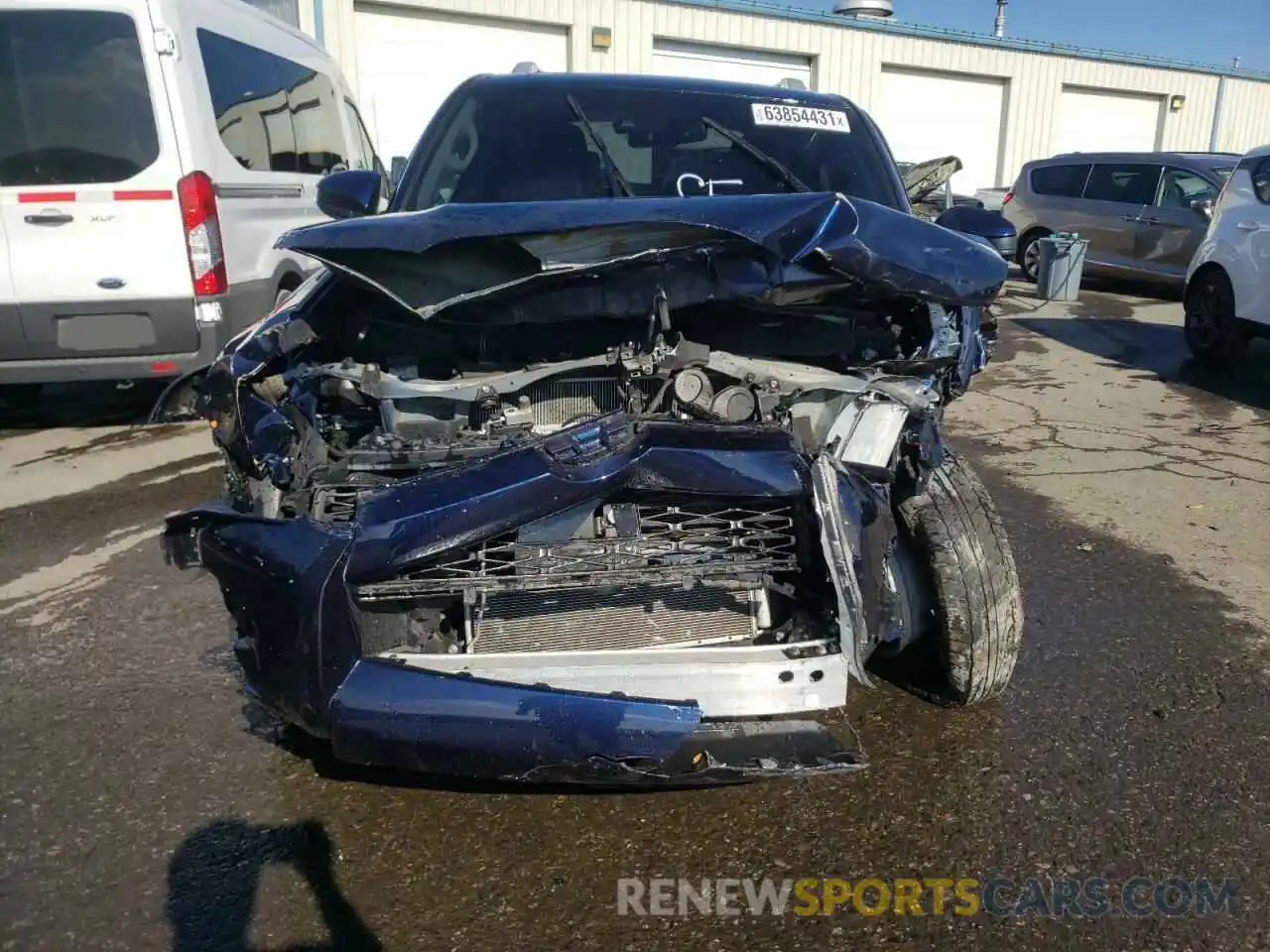 9 Photograph of a damaged car JTEBU5JR8L5785362 TOYOTA 4RUNNER 2020