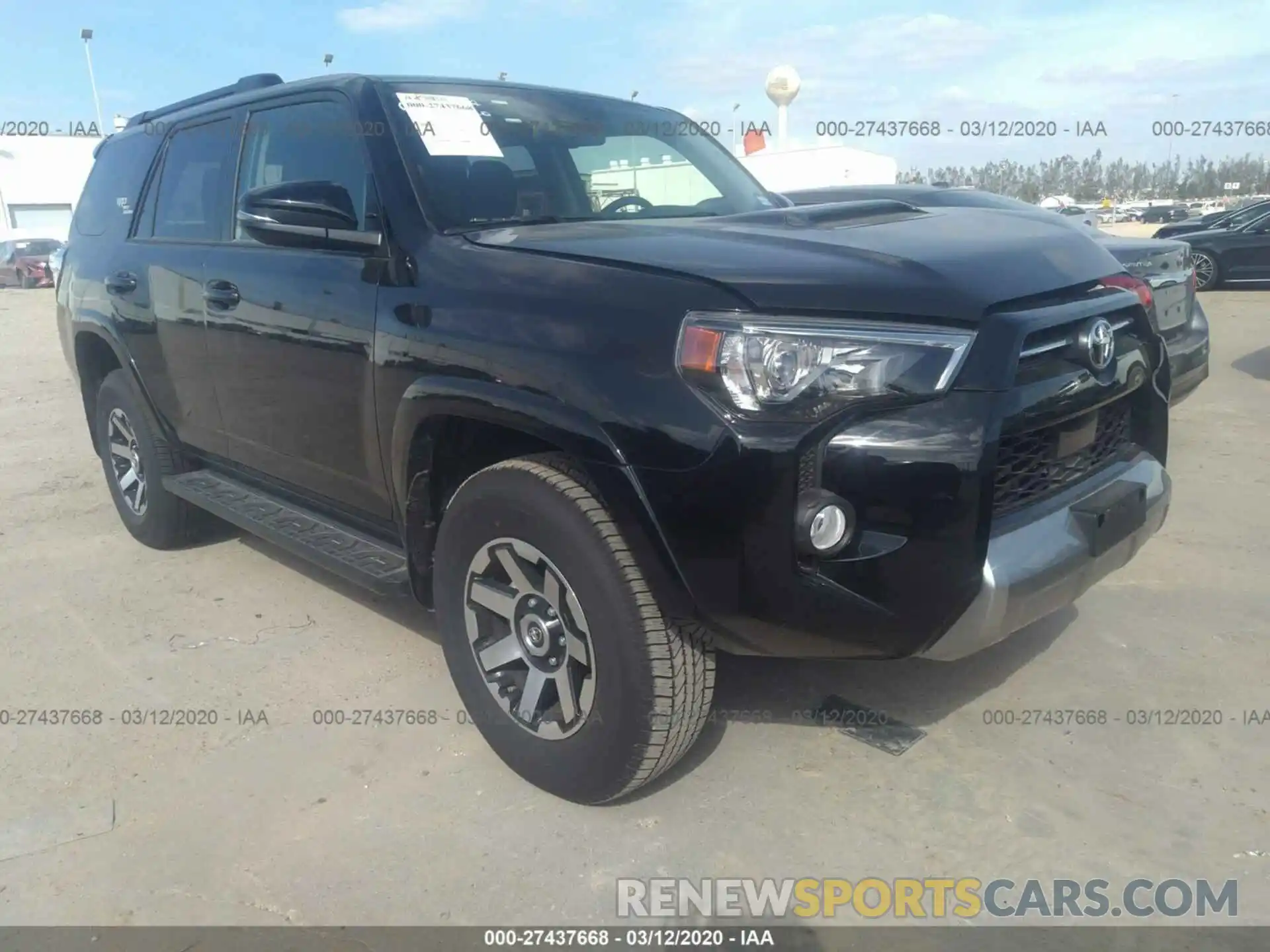 1 Photograph of a damaged car JTEBU5JR8L5786852 TOYOTA 4RUNNER 2020