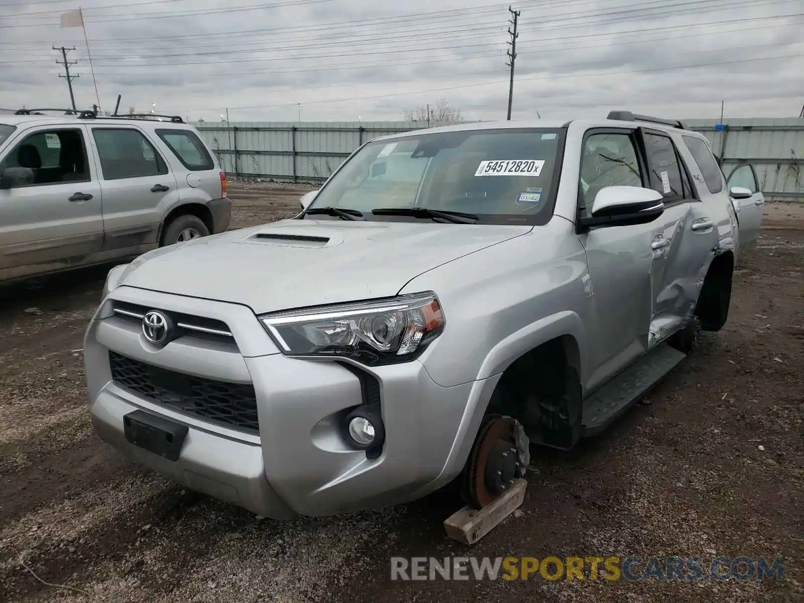 2 Photograph of a damaged car JTEBU5JR8L5787869 TOYOTA 4RUNNER 2020