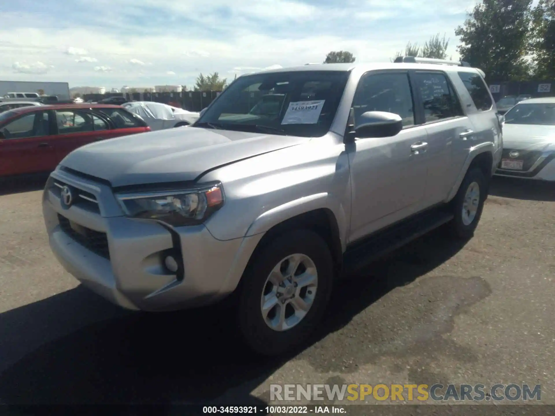 2 Photograph of a damaged car JTEBU5JR8L5787919 TOYOTA 4RUNNER 2020