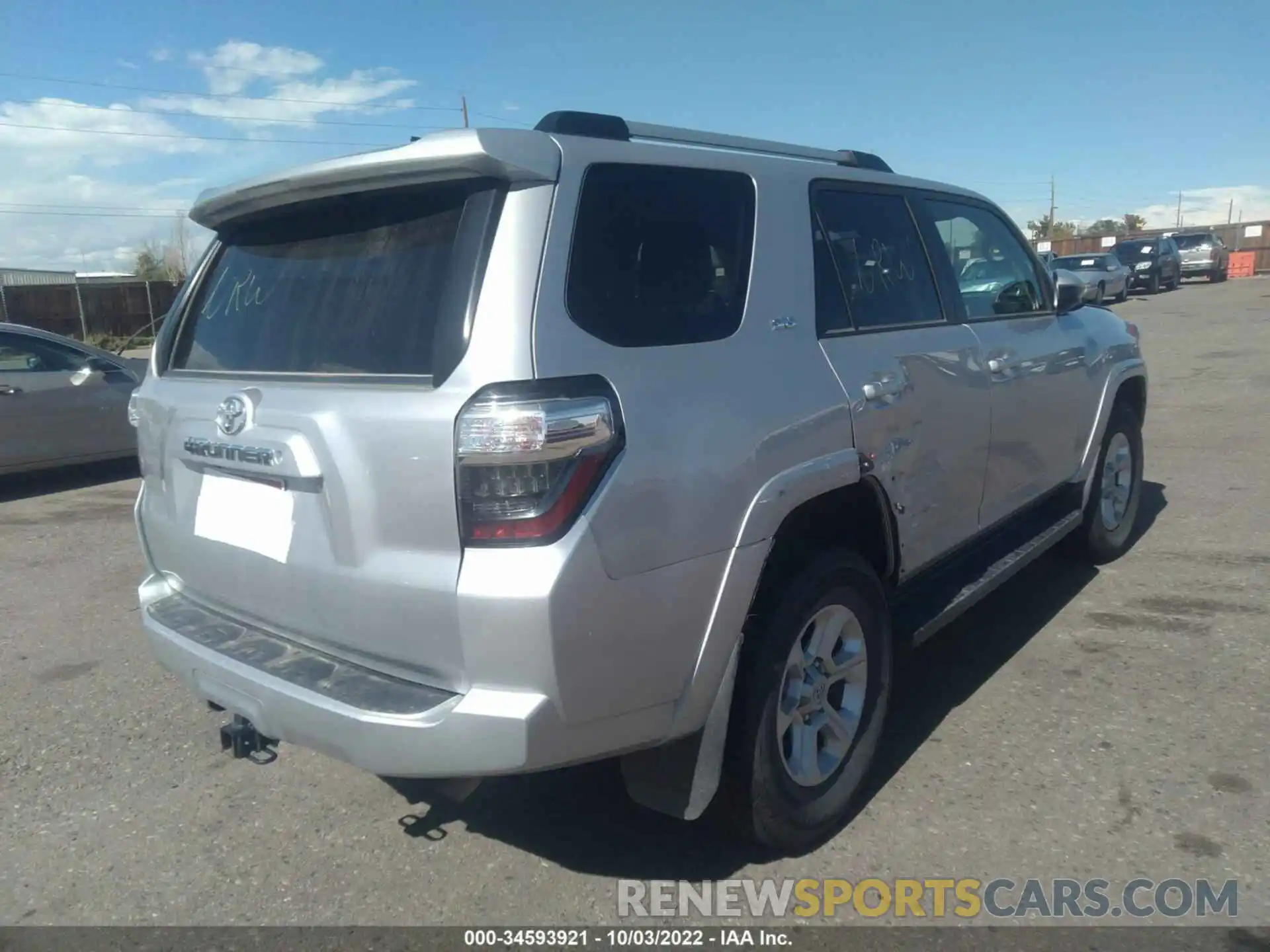 4 Photograph of a damaged car JTEBU5JR8L5787919 TOYOTA 4RUNNER 2020