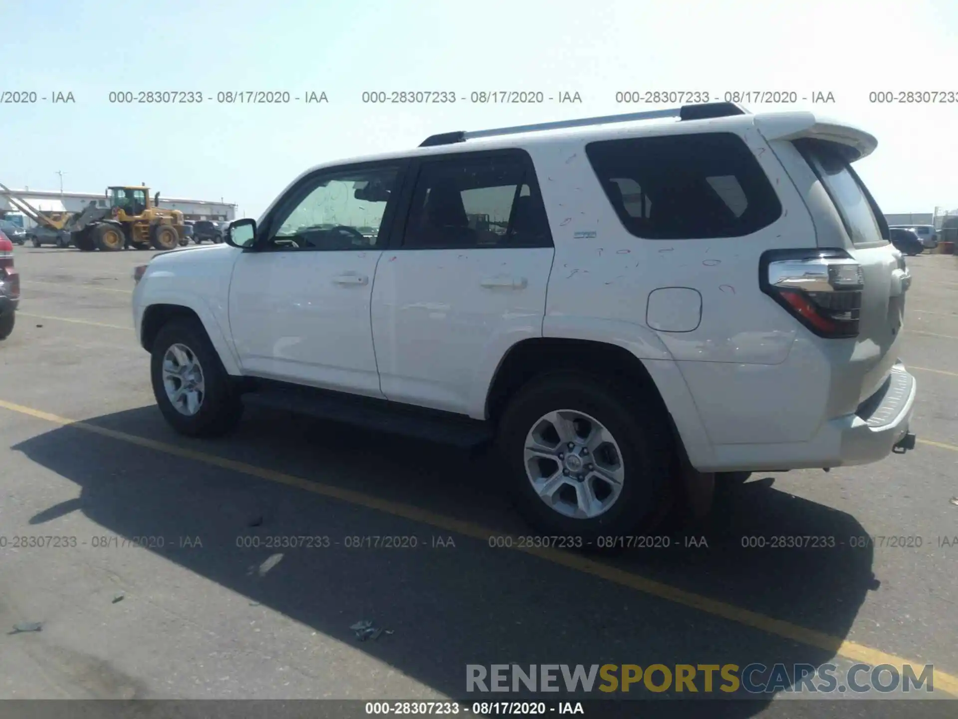 3 Фотография поврежденного автомобиля JTEBU5JR8L5788276 TOYOTA 4RUNNER 2020