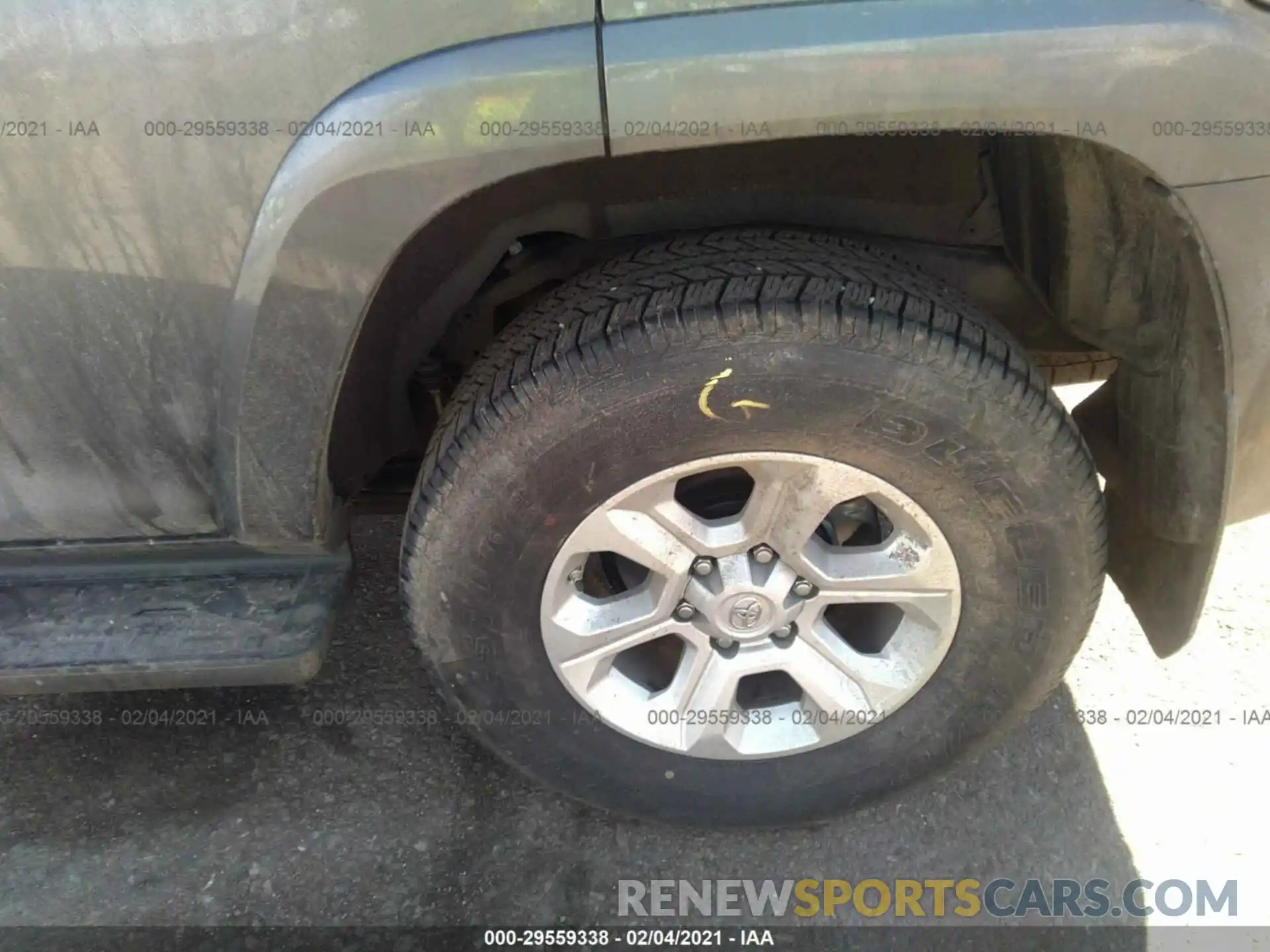 13 Photograph of a damaged car JTEBU5JR8L5790707 TOYOTA 4RUNNER 2020