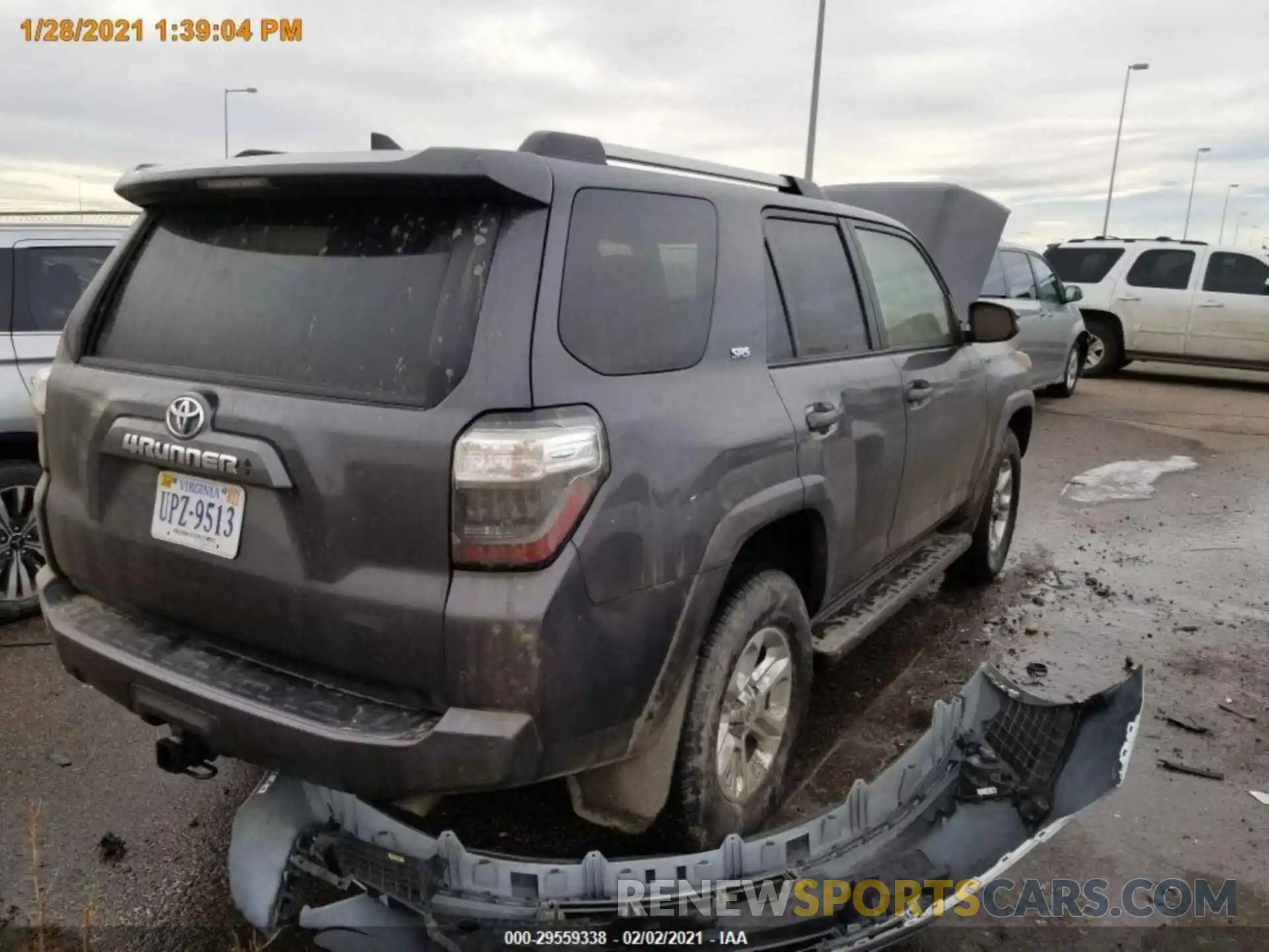 19 Photograph of a damaged car JTEBU5JR8L5790707 TOYOTA 4RUNNER 2020