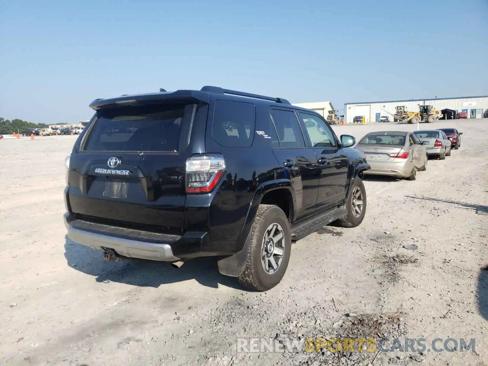 4 Фотография поврежденного автомобиля JTEBU5JR8L5790738 TOYOTA 4RUNNER 2020