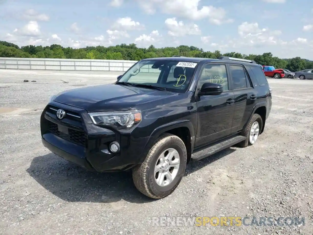 2 Photograph of a damaged car JTEBU5JR8L5801561 TOYOTA 4RUNNER 2020