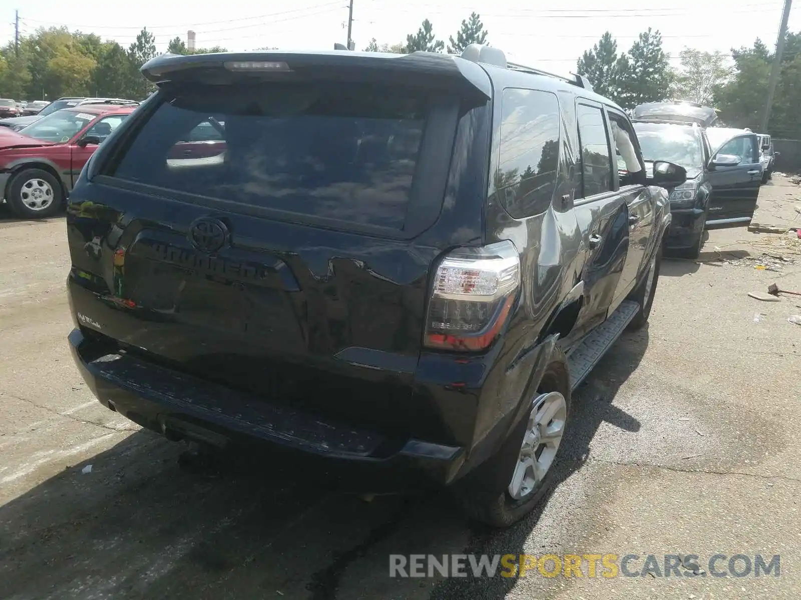 4 Photograph of a damaged car JTEBU5JR8L5804525 TOYOTA 4RUNNER 2020