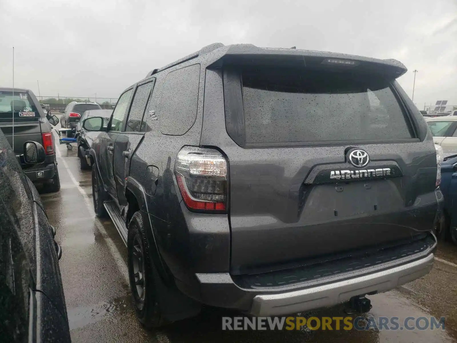 3 Photograph of a damaged car JTEBU5JR8L5804556 TOYOTA 4RUNNER 2020