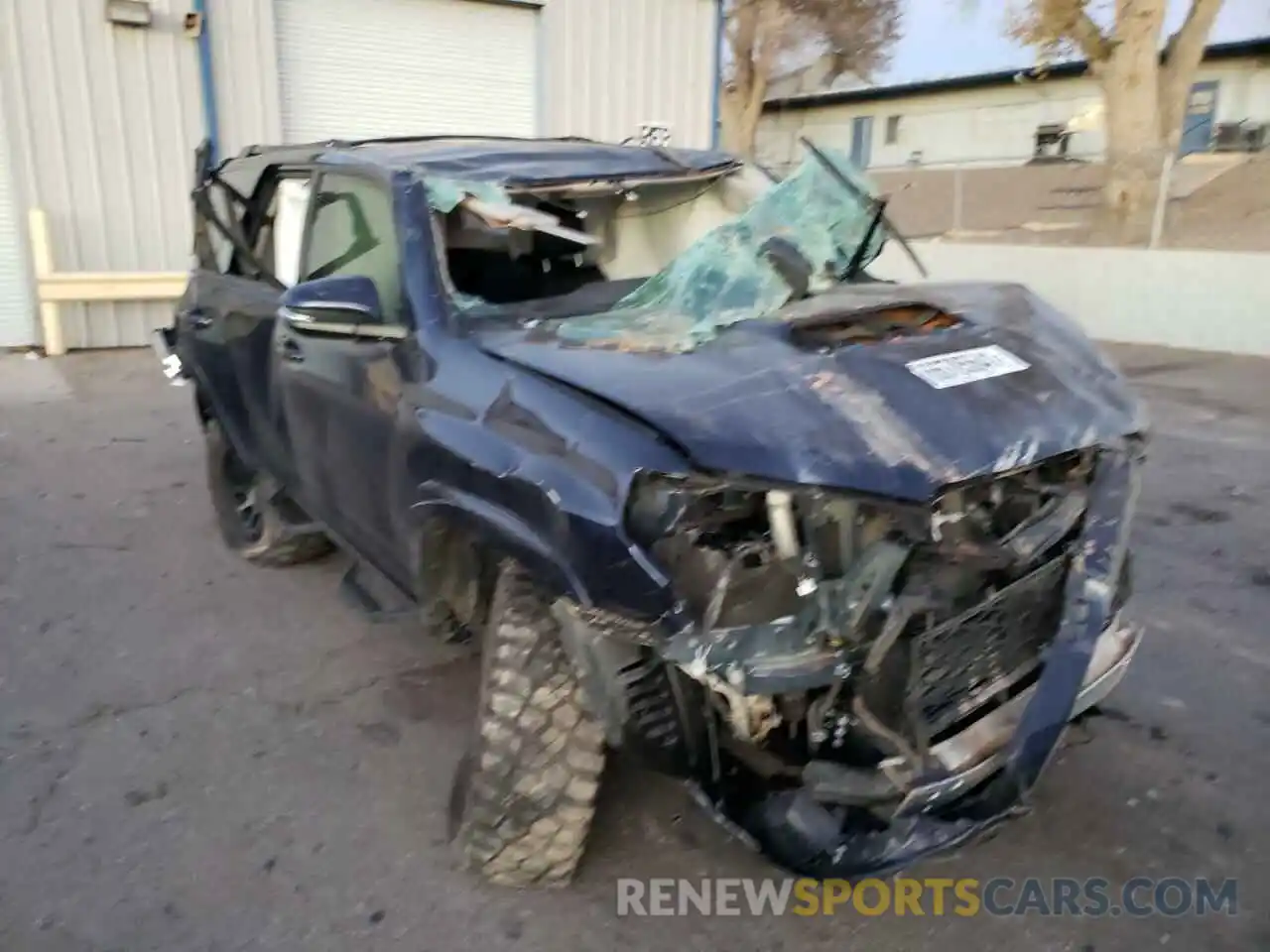 1 Photograph of a damaged car JTEBU5JR8L5808817 TOYOTA 4RUNNER 2020