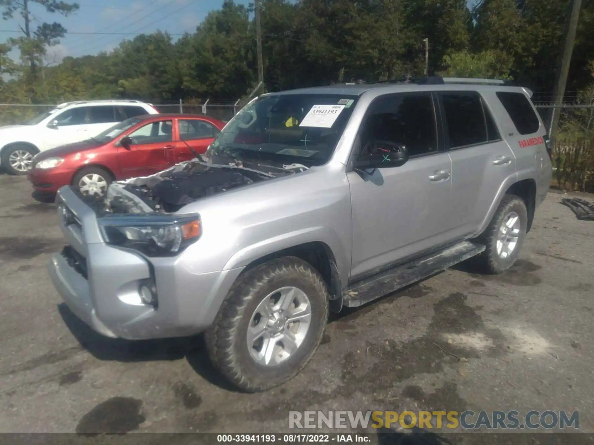 2 Photograph of a damaged car JTEBU5JR8L5817209 TOYOTA 4RUNNER 2020