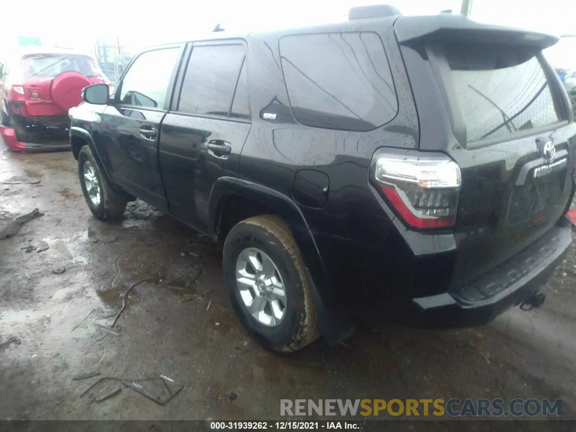 3 Photograph of a damaged car JTEBU5JR8L5820093 TOYOTA 4RUNNER 2020