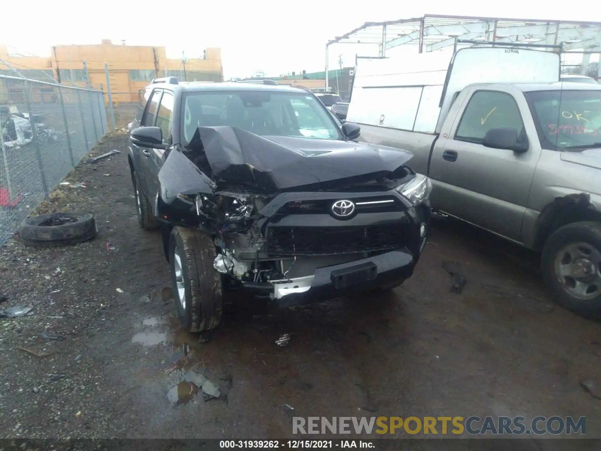 6 Photograph of a damaged car JTEBU5JR8L5820093 TOYOTA 4RUNNER 2020