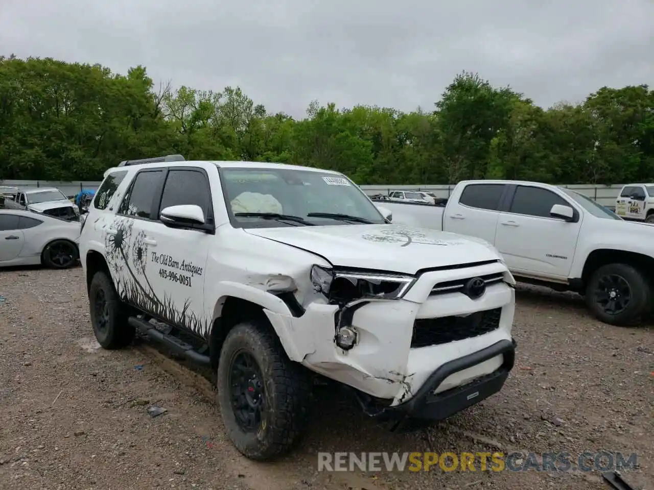 1 Photograph of a damaged car JTEBU5JR8L5821518 TOYOTA 4RUNNER 2020