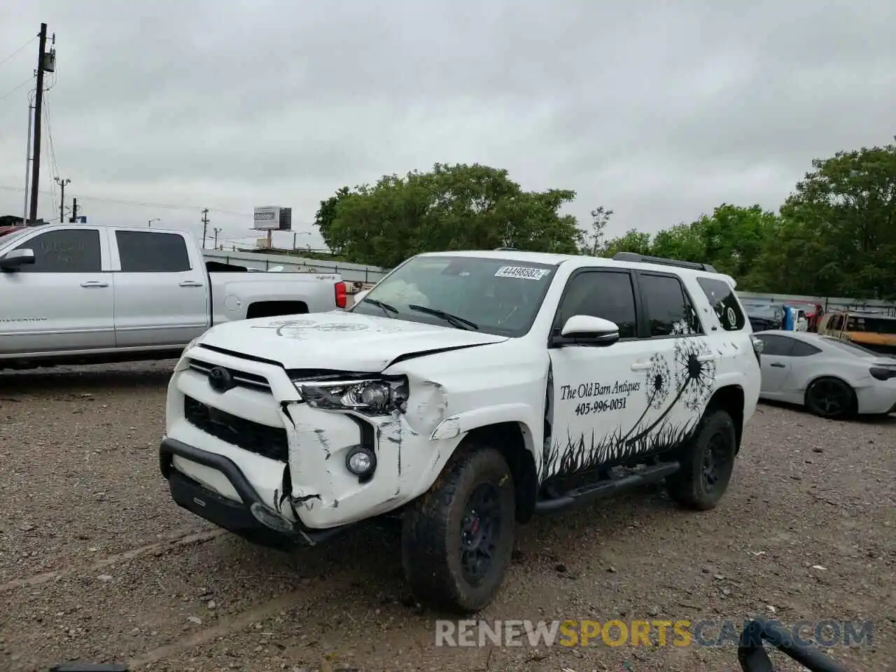 2 Photograph of a damaged car JTEBU5JR8L5821518 TOYOTA 4RUNNER 2020