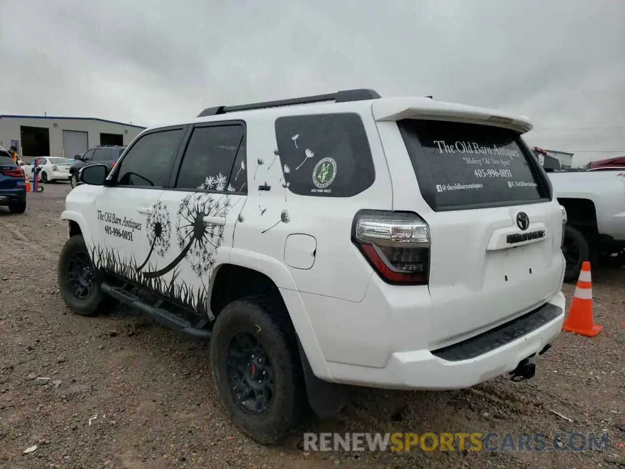 3 Photograph of a damaged car JTEBU5JR8L5821518 TOYOTA 4RUNNER 2020