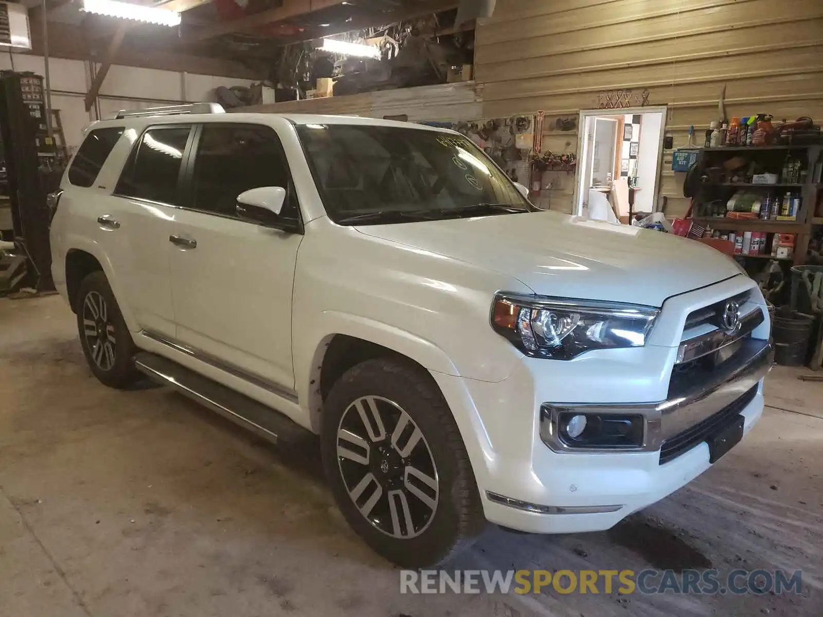 1 Photograph of a damaged car JTEBU5JR8L5832888 TOYOTA 4RUNNER 2020