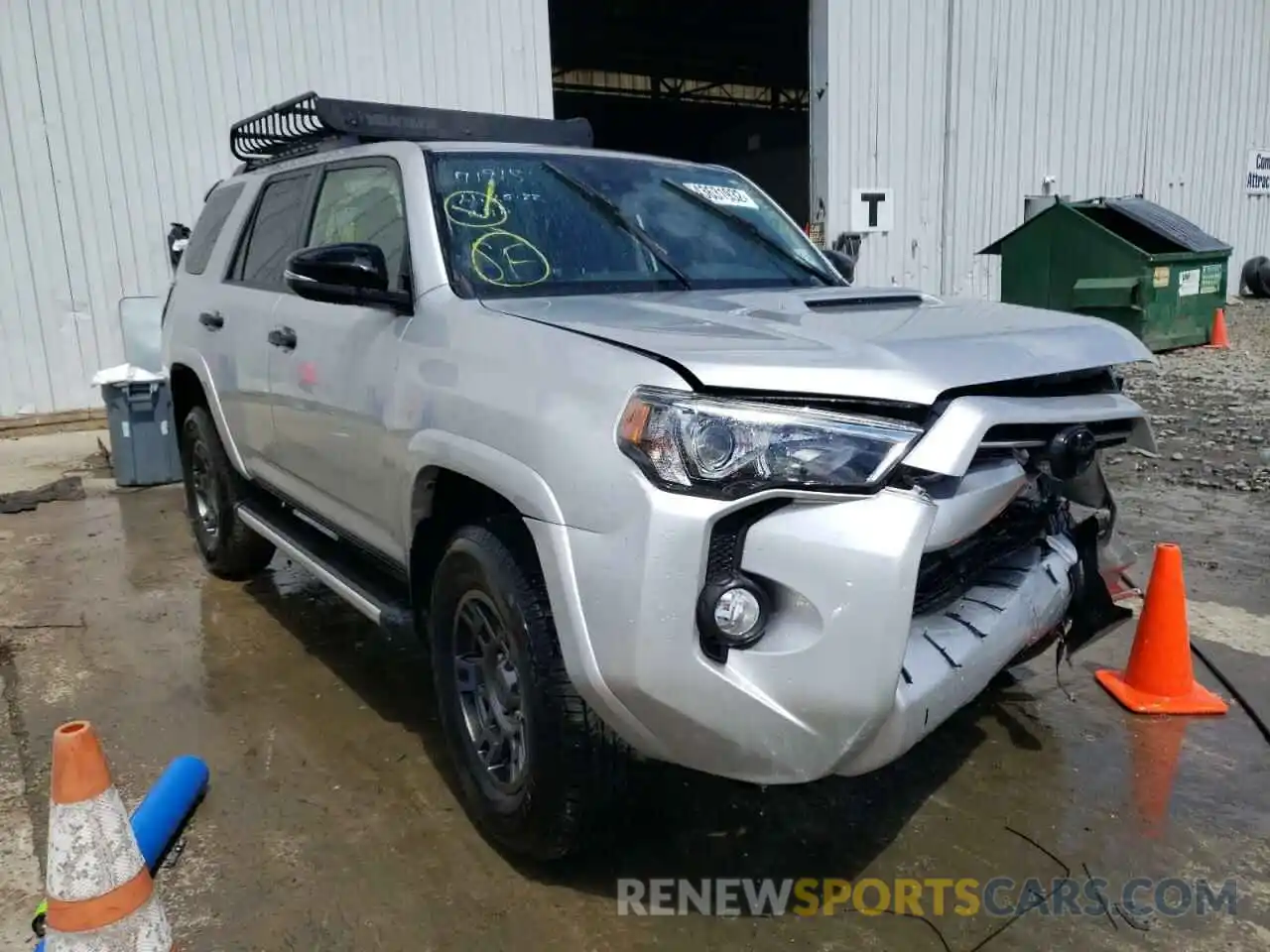 1 Photograph of a damaged car JTEBU5JR8L5835919 TOYOTA 4RUNNER 2020